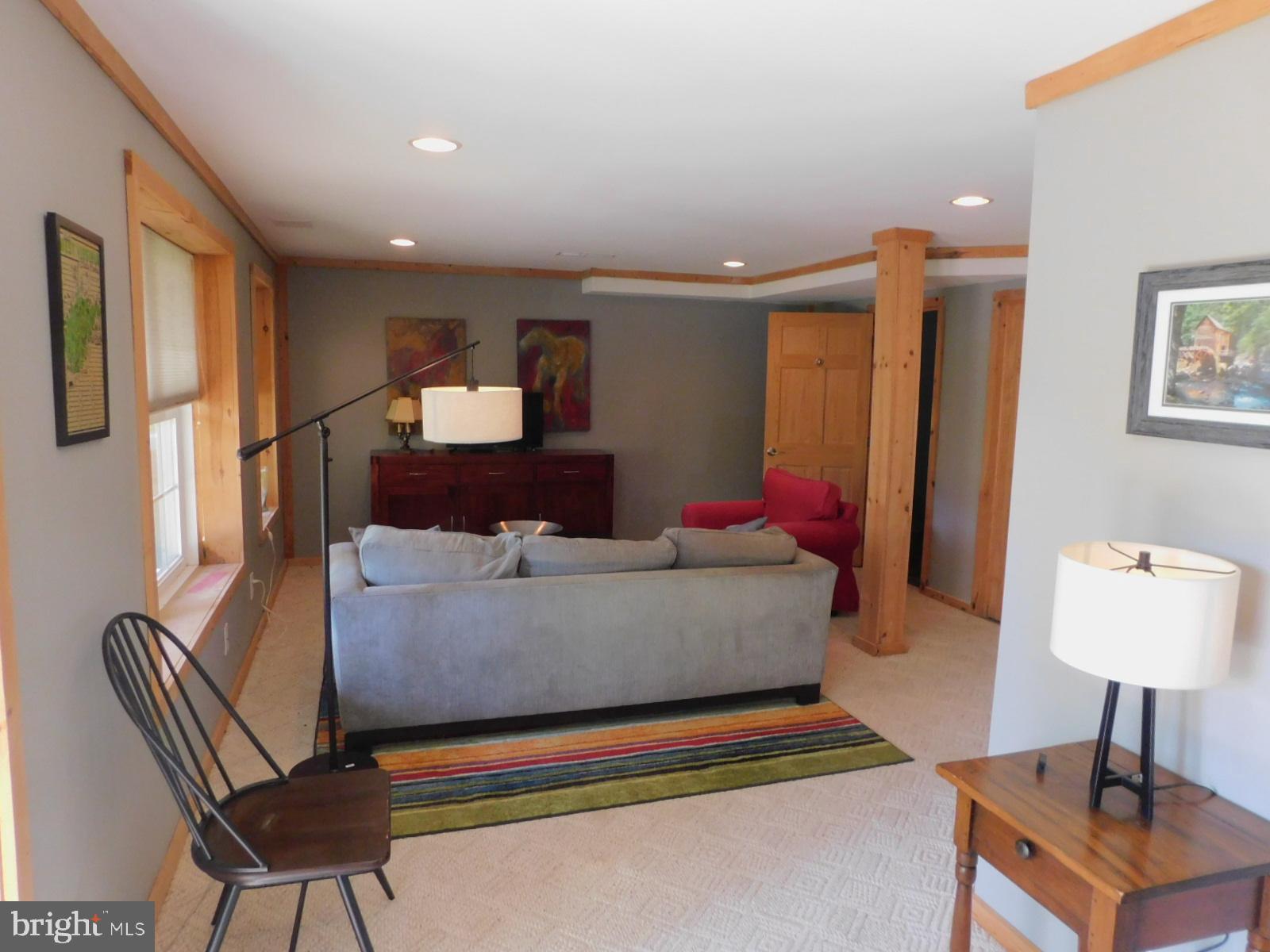 RUSH LICK HOLLOW - Residential