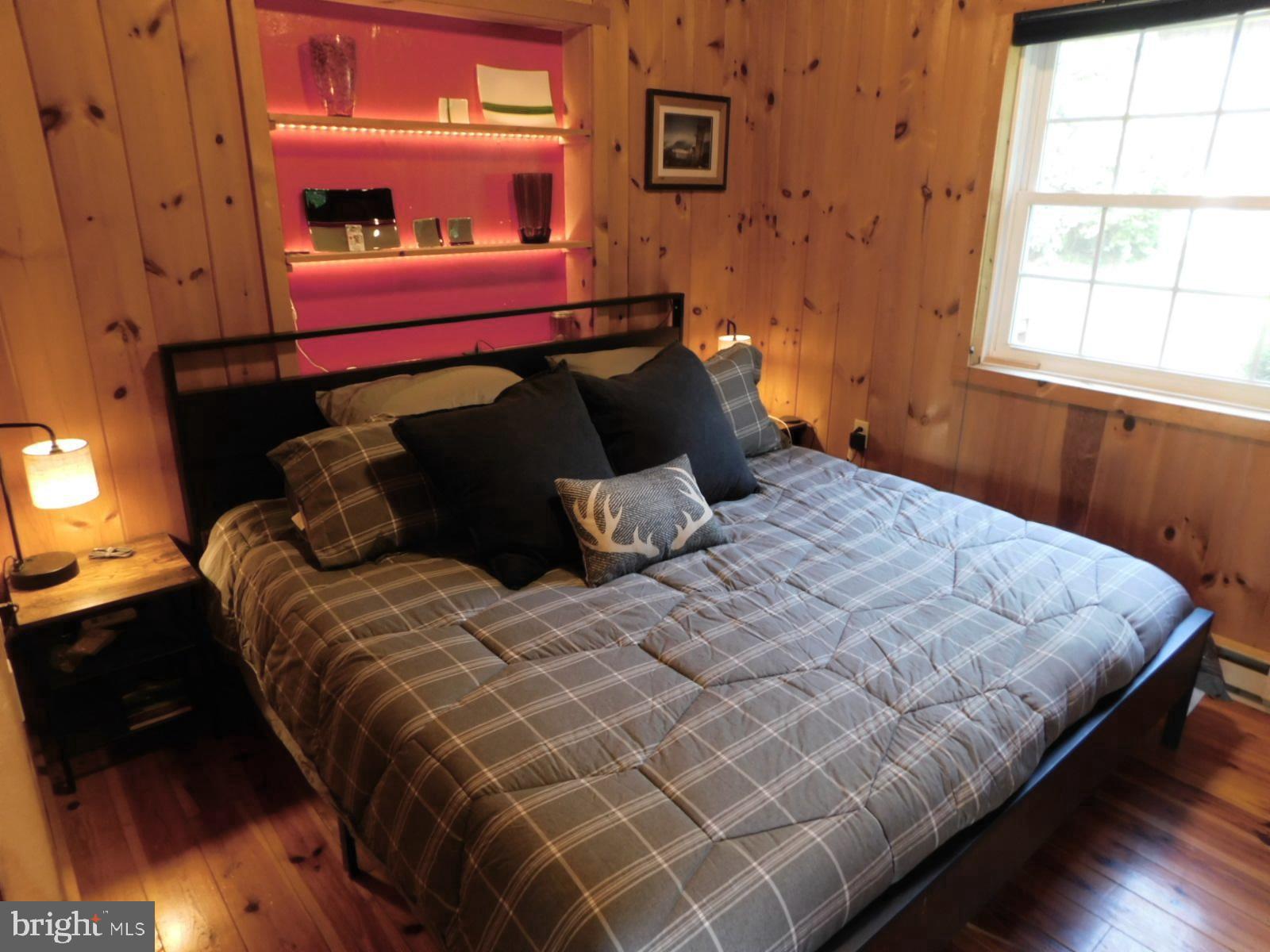 RUSH LICK HOLLOW - Residential