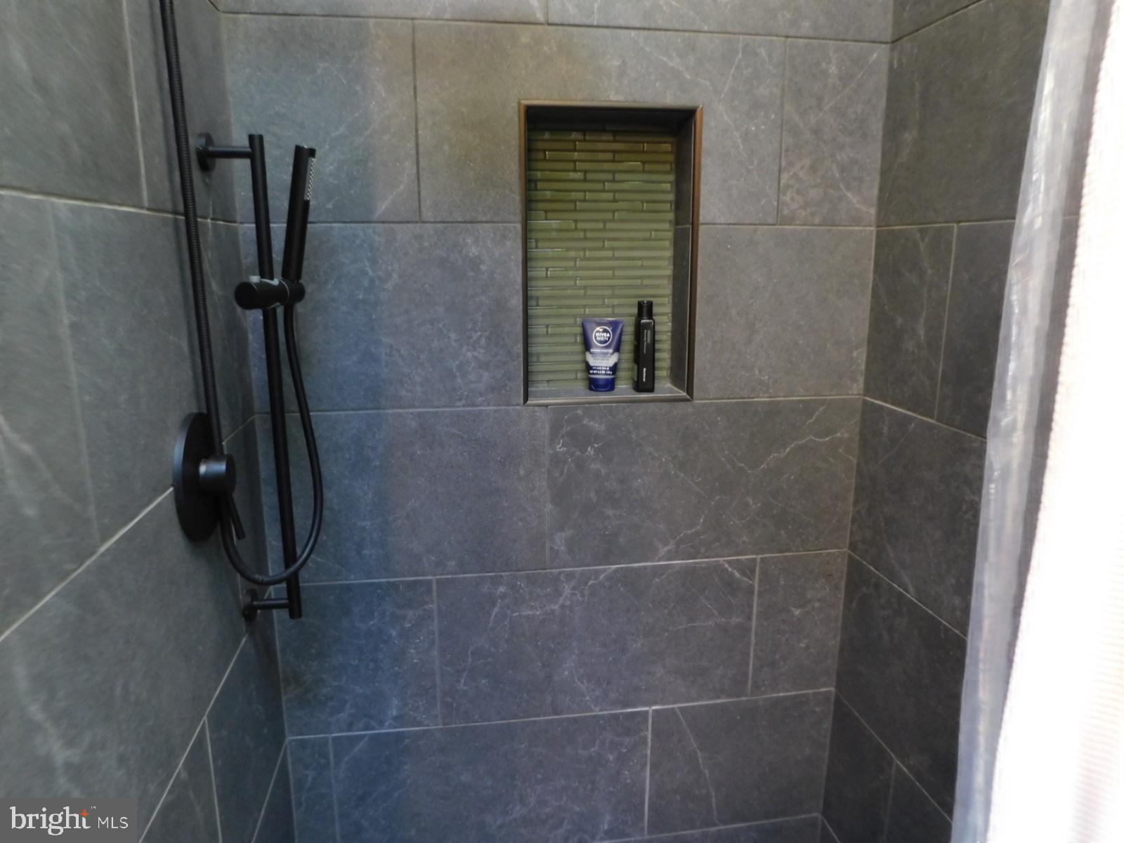 RUSH LICK HOLLOW - Residential