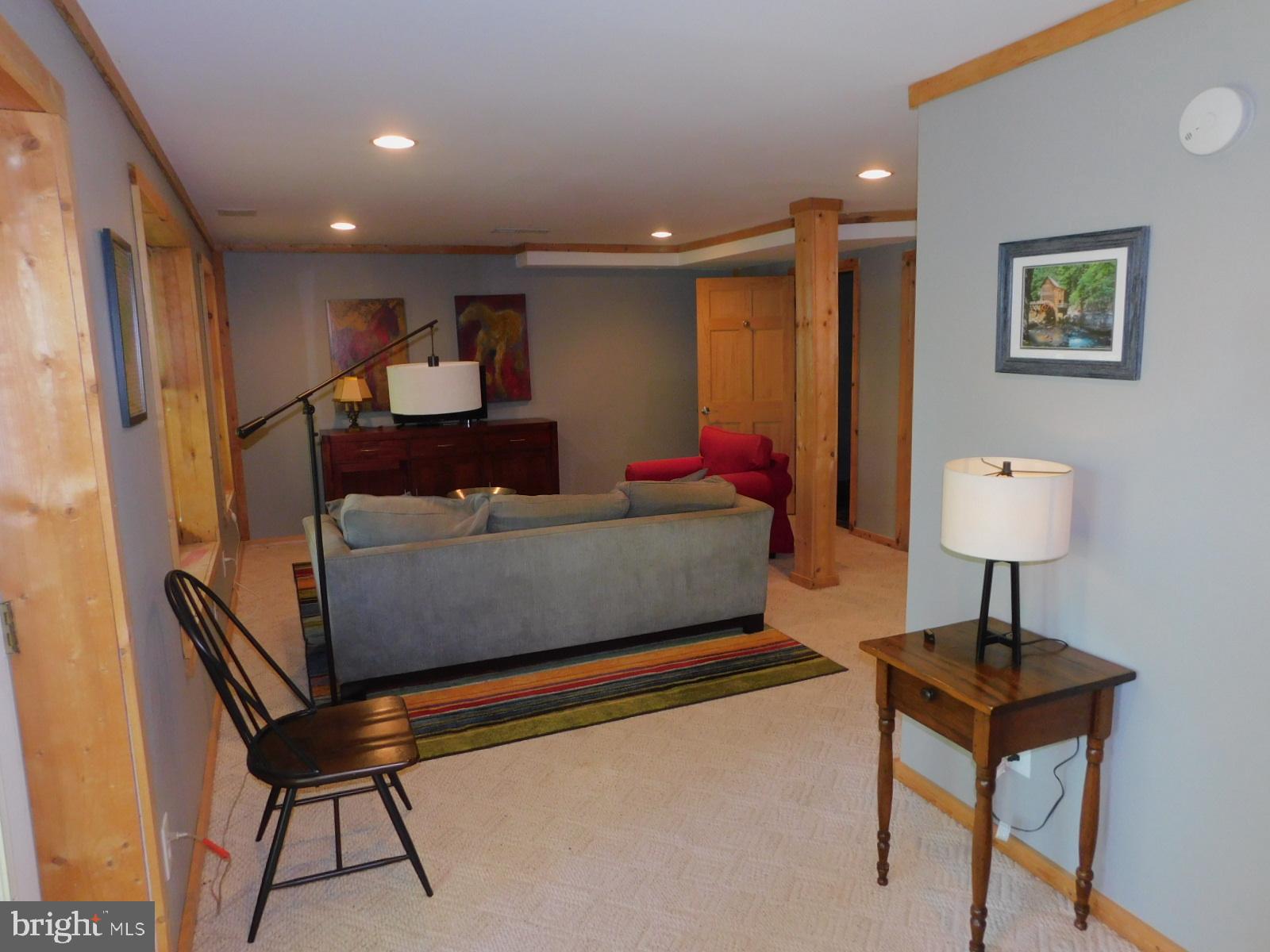 RUSH LICK HOLLOW - Residential