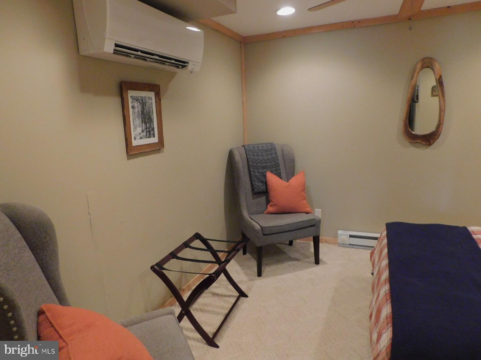 RUSH LICK HOLLOW - Residential