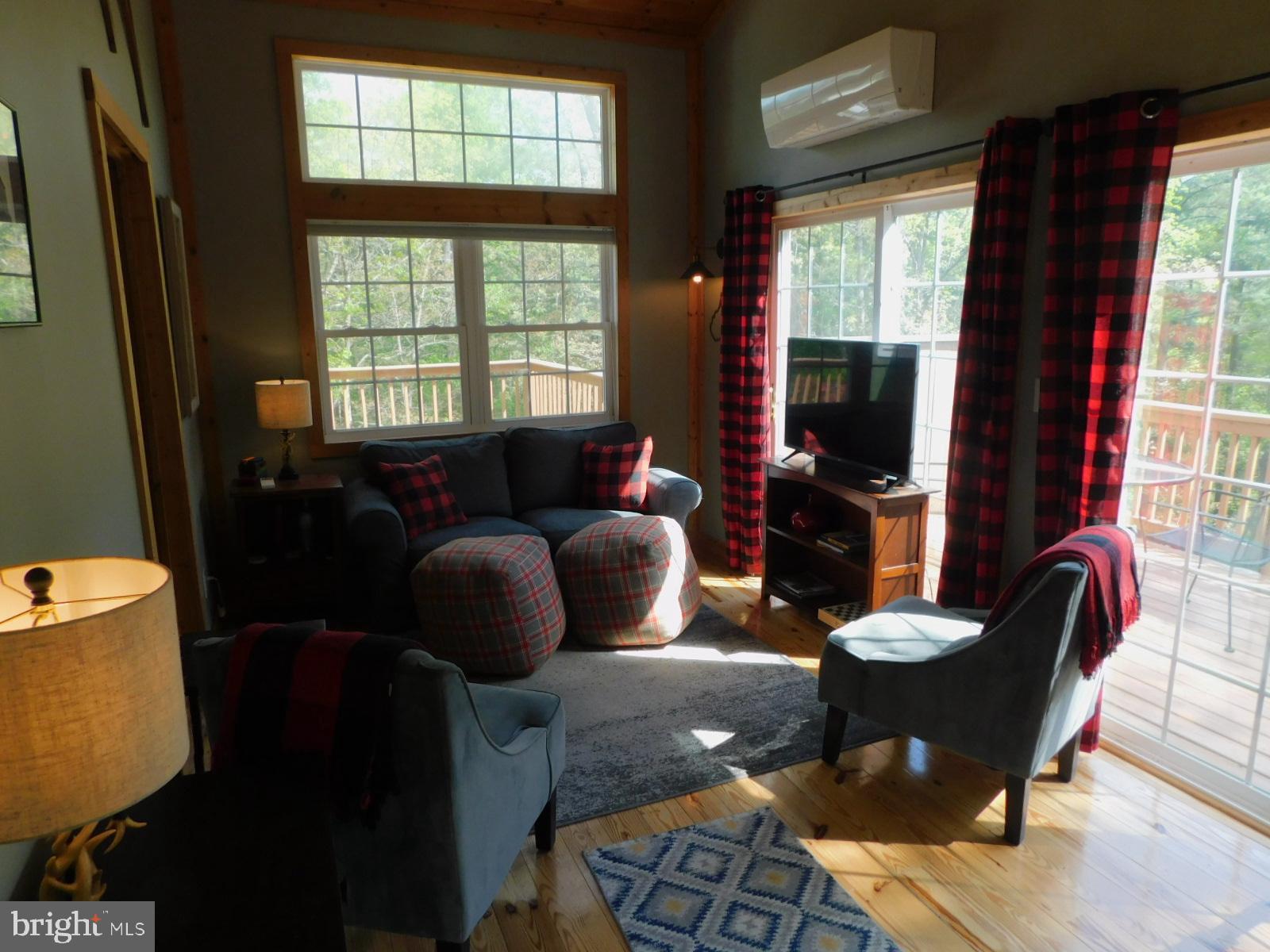 RUSH LICK HOLLOW - Residential