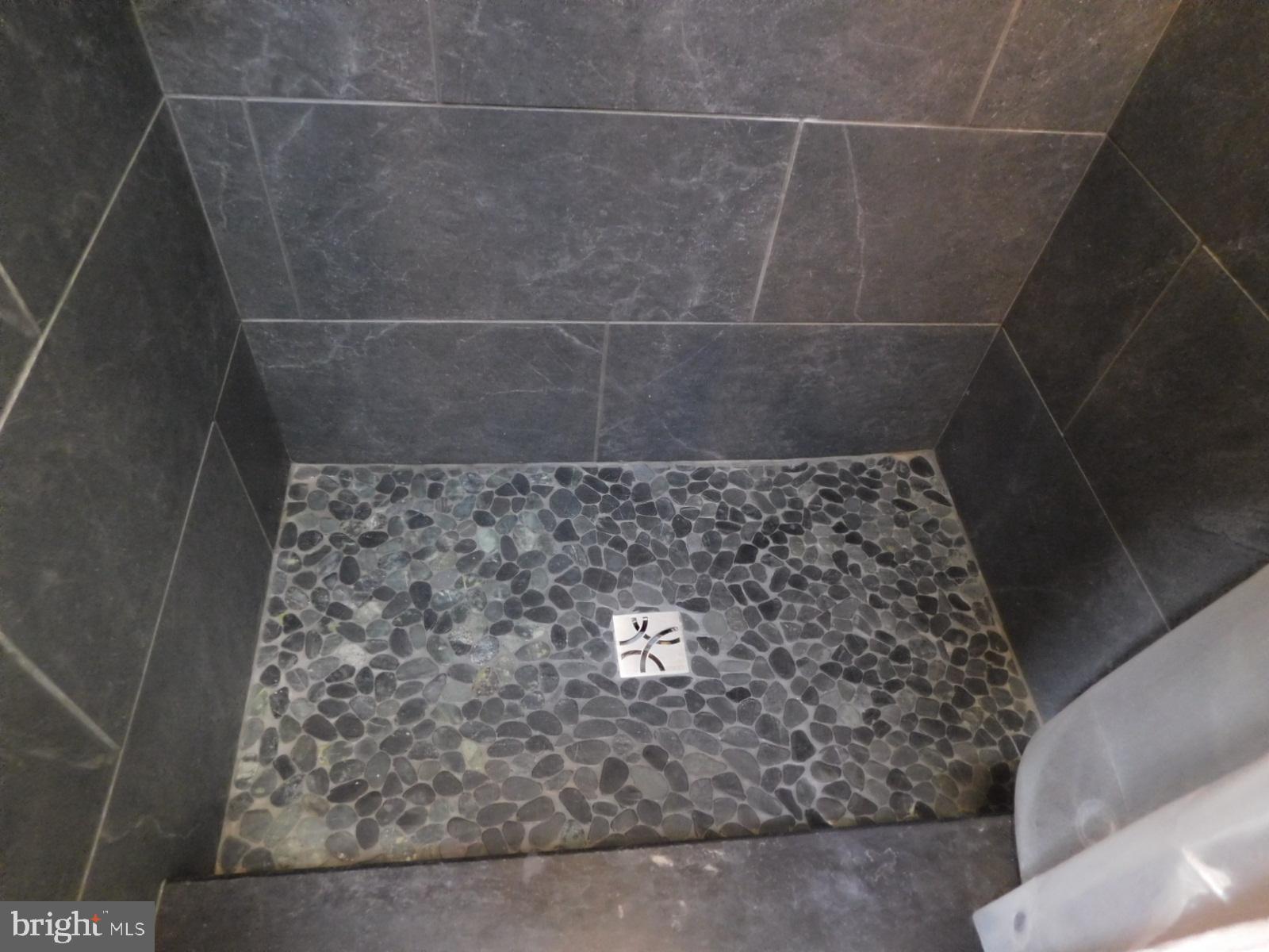 RUSH LICK HOLLOW - Residential