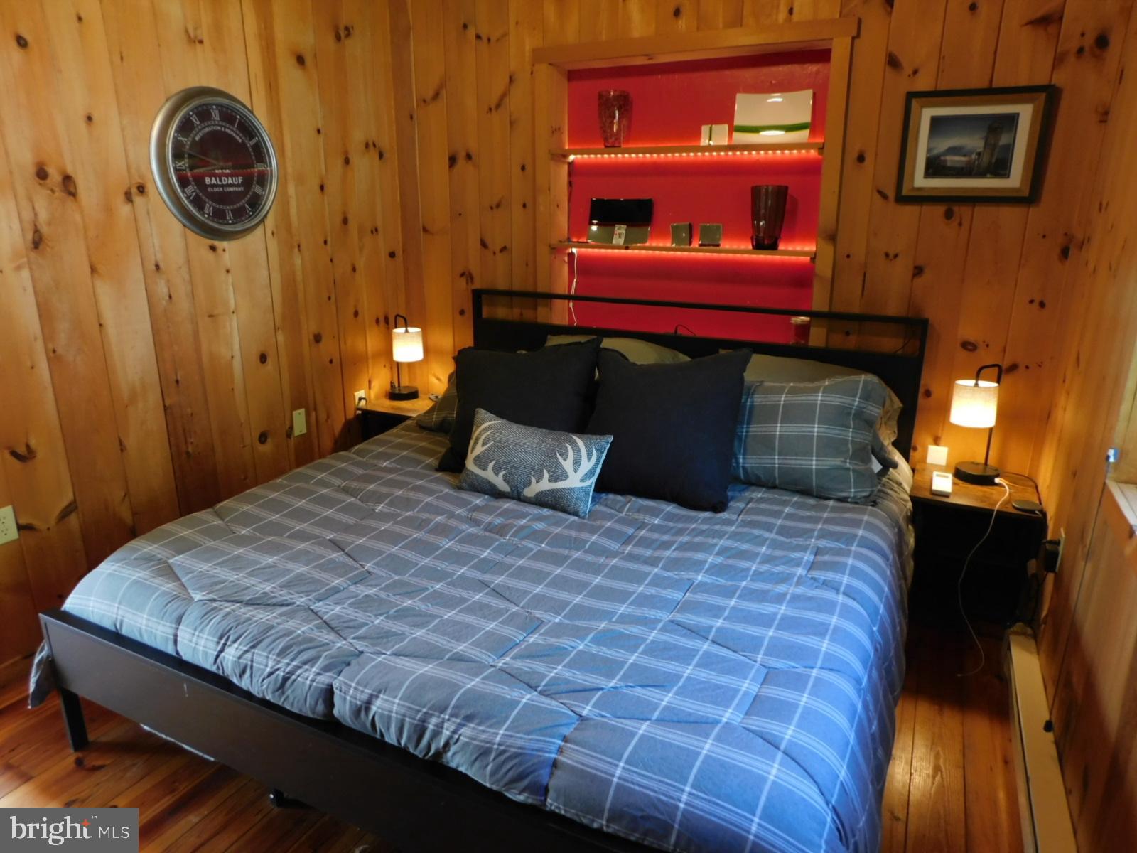 RUSH LICK HOLLOW - Residential