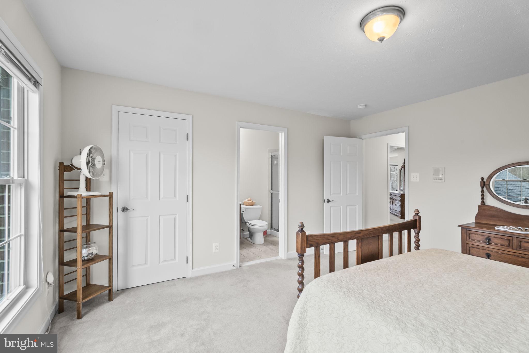 LAKE JAMESON - Residential