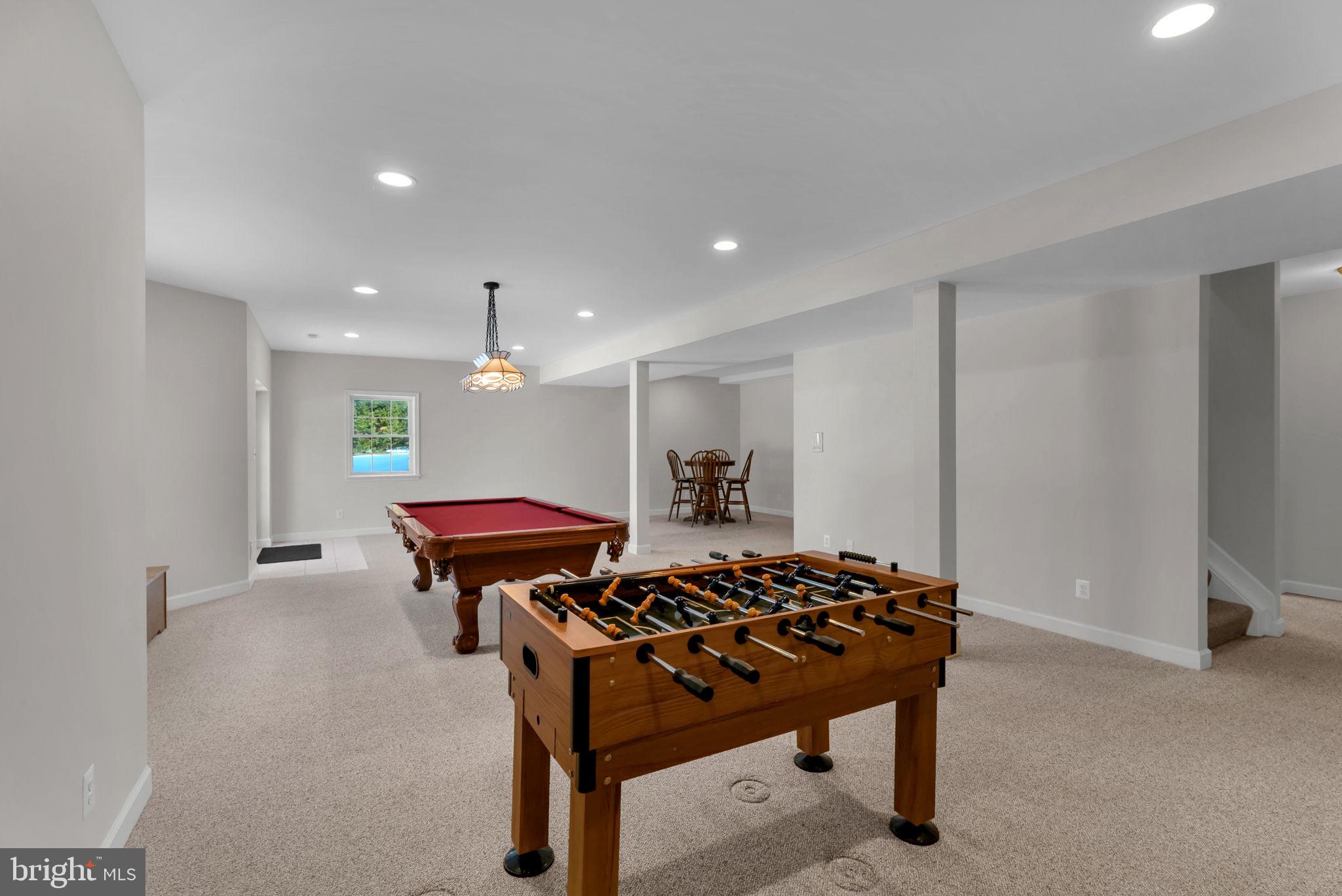 LAKE JAMESON - Residential