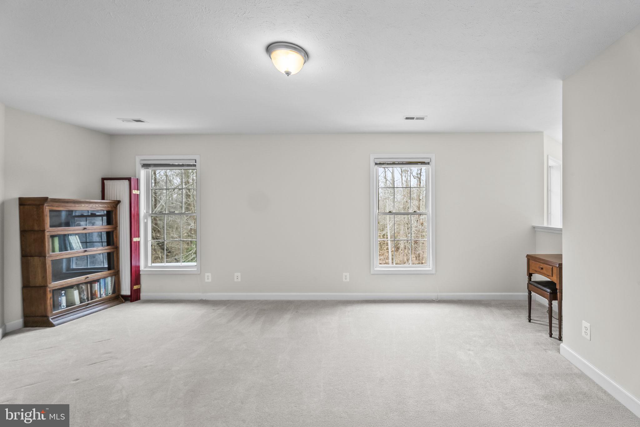 LAKE JAMESON - Residential