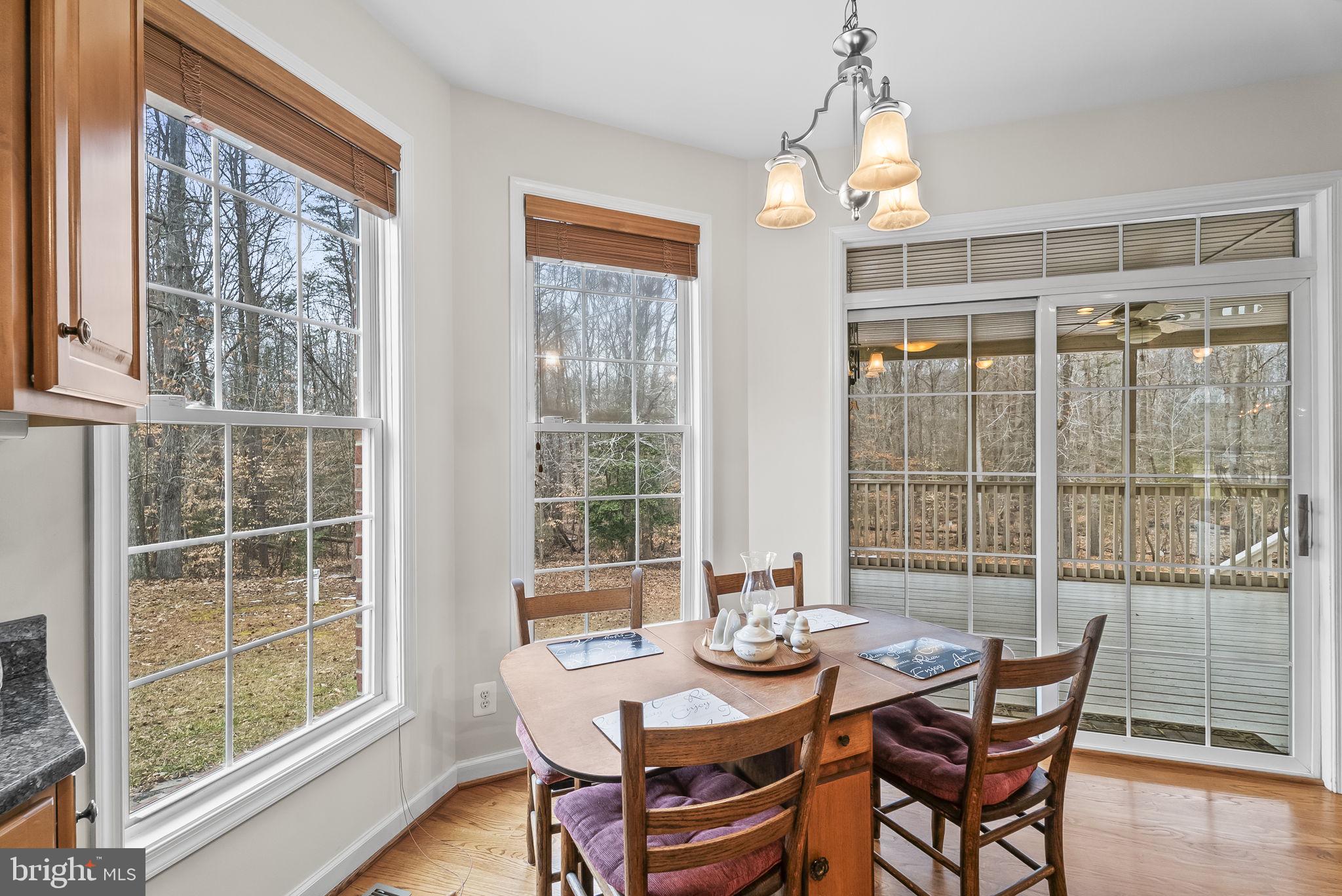 LAKE JAMESON - Residential