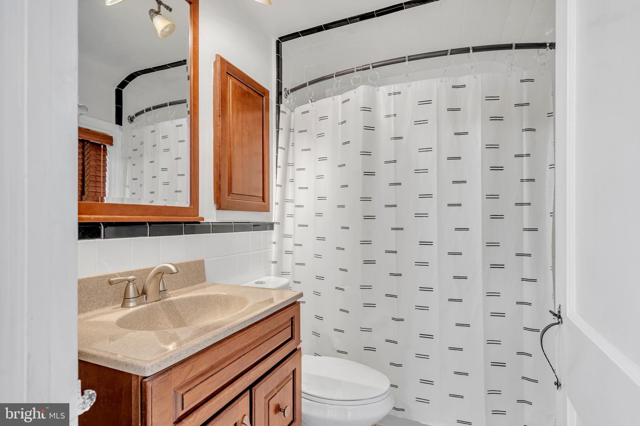 COLONIAL PARK - Residential