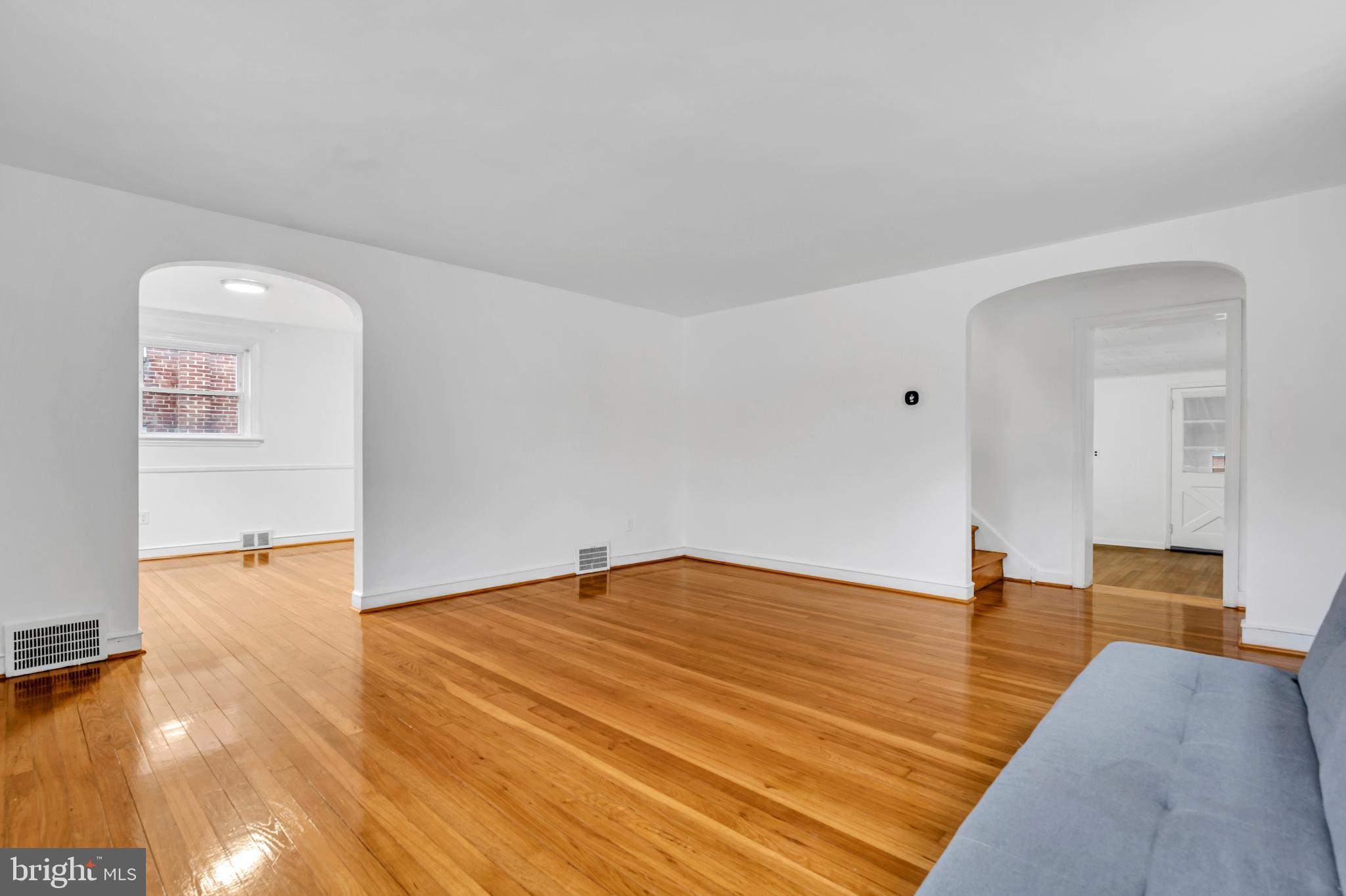 COLONIAL PARK - Residential