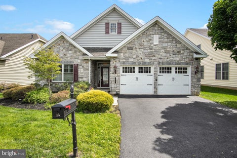 Condo For Sale - 35 Presidents Drive Dr<br/> Cumberland County, MECHANICSBURG, PA 17050