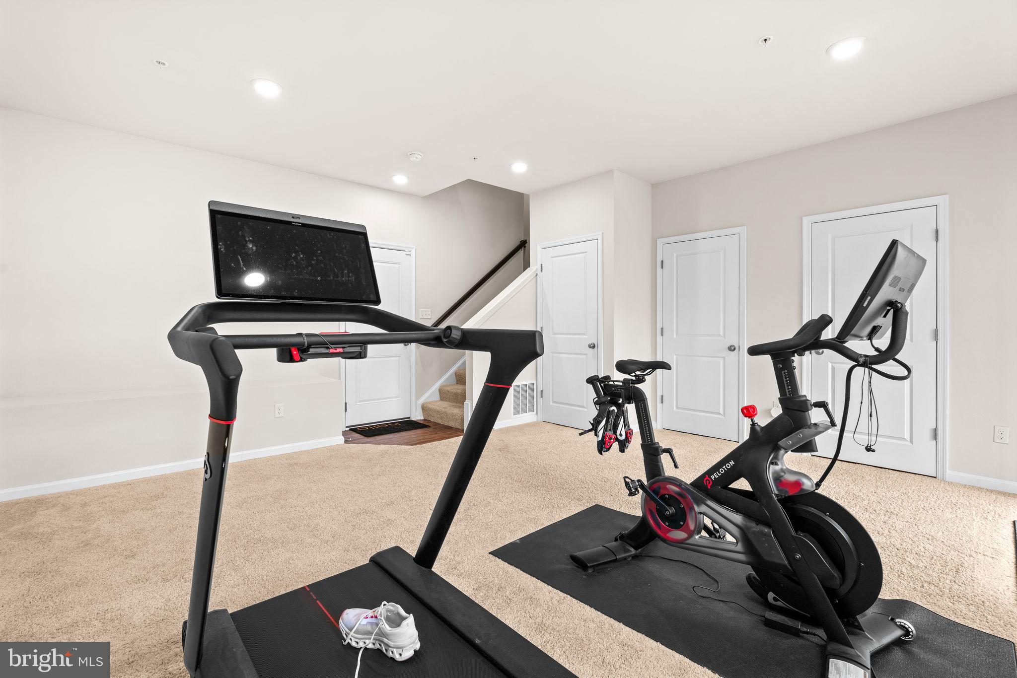 PARKSIDE - Residential Lease