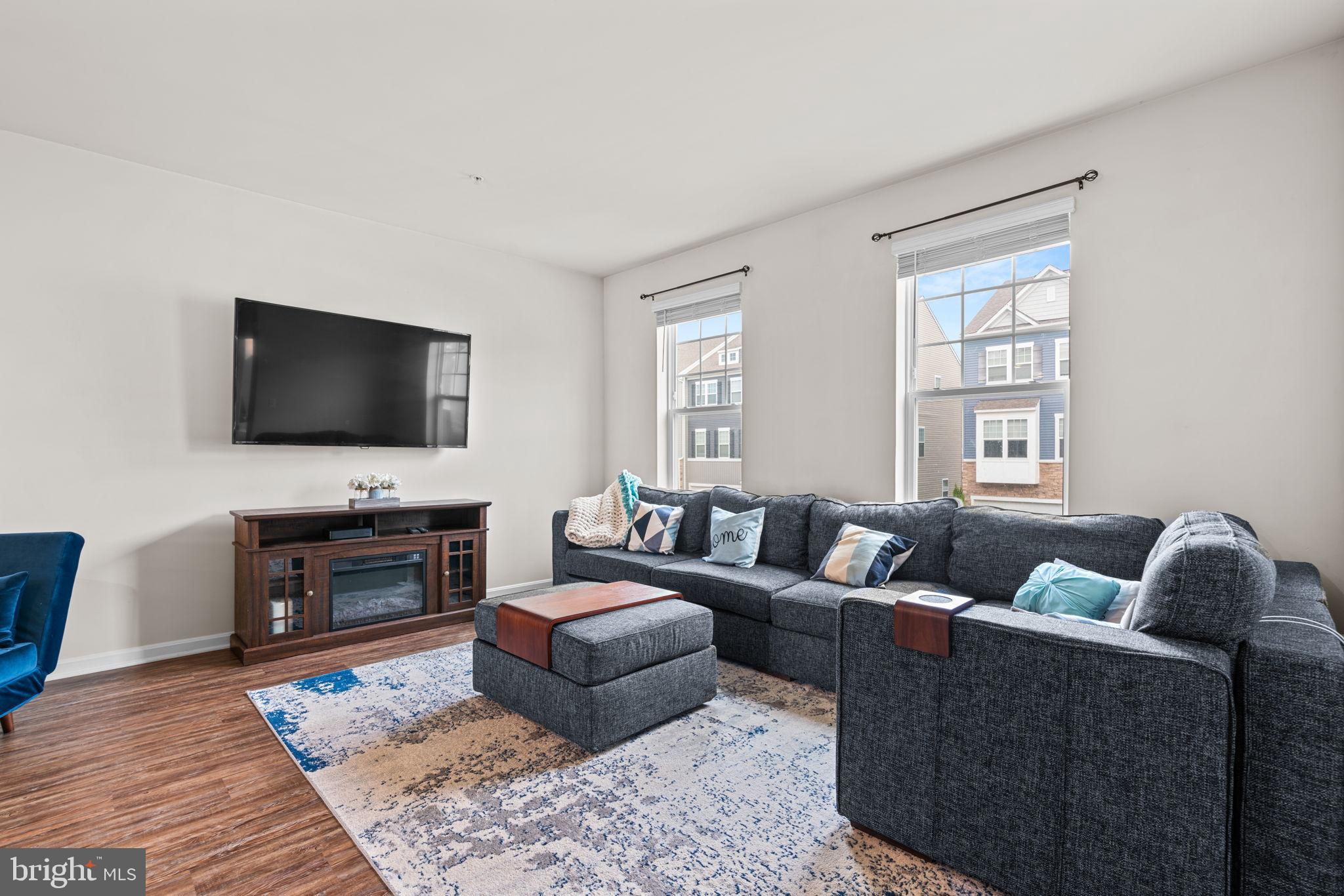 PARKSIDE - Residential Lease