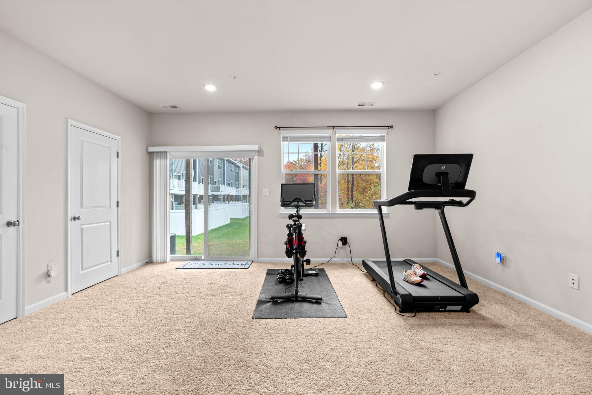 PARKSIDE - Residential Lease