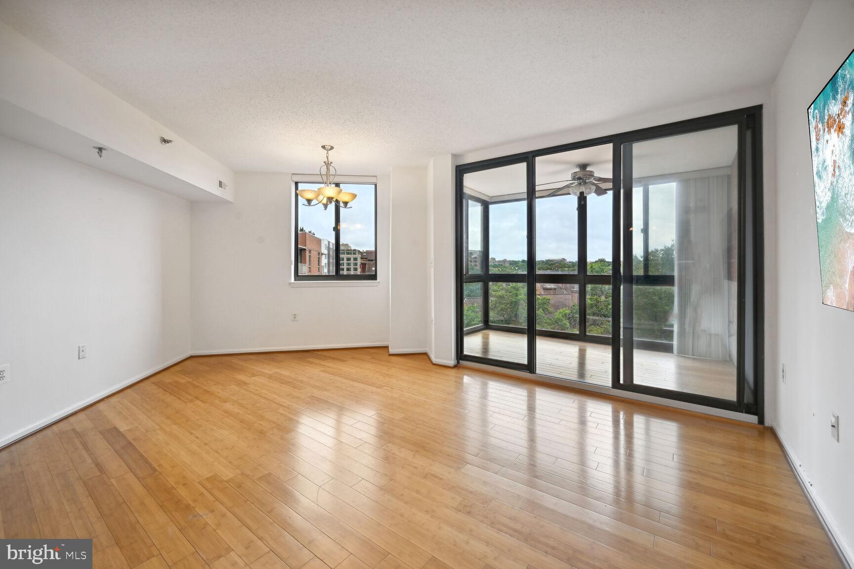 1001 N RANDOLPH STREET 608