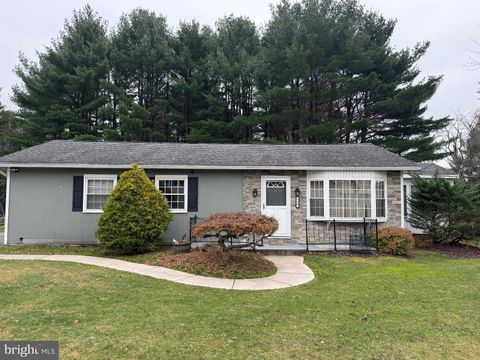 Homes For Sale - 730 E Main Street<br/> Carbon County, WEATHERLY, PA 18255