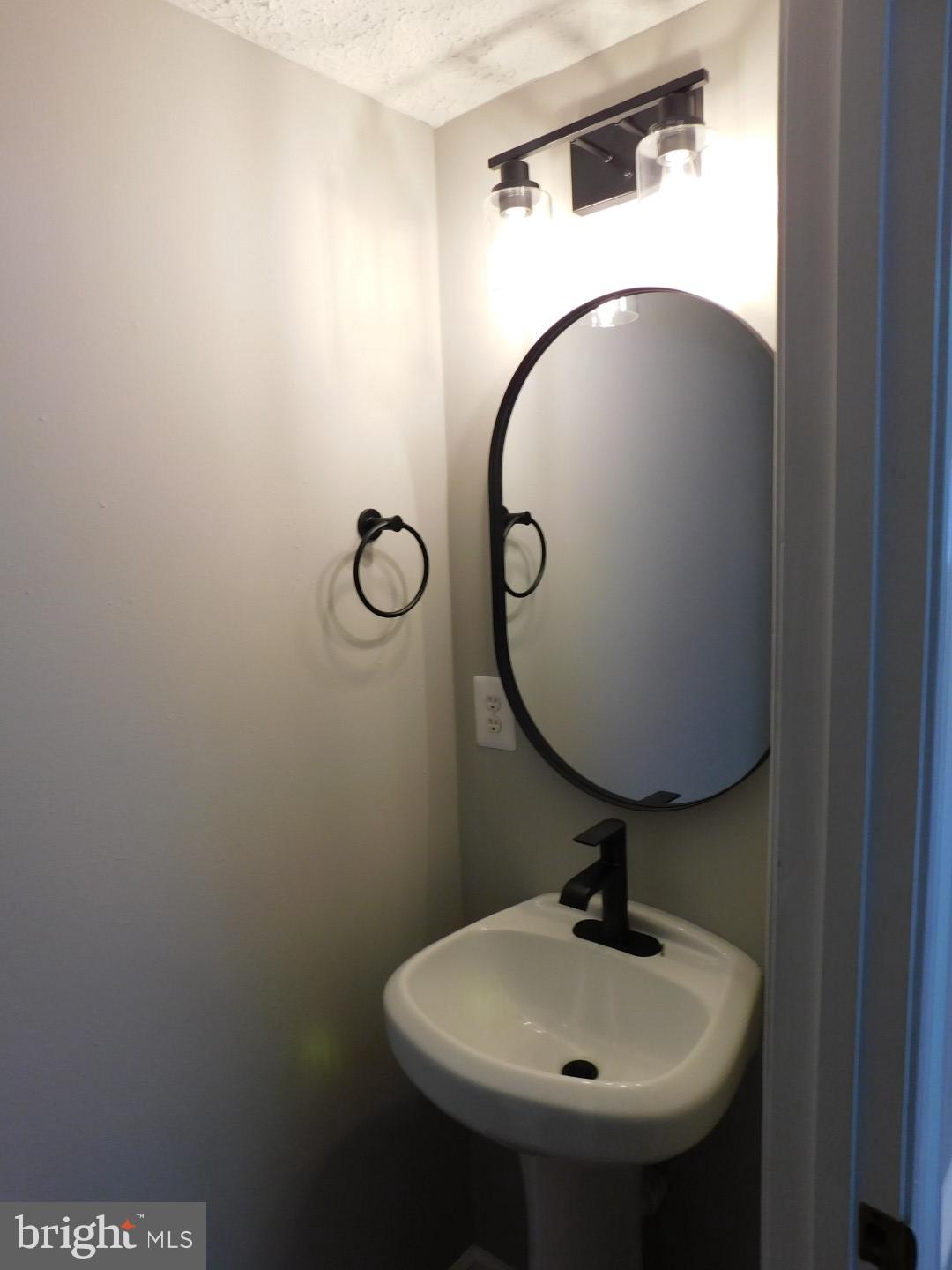 GUNNERS LAKE VILLAGE - Residential