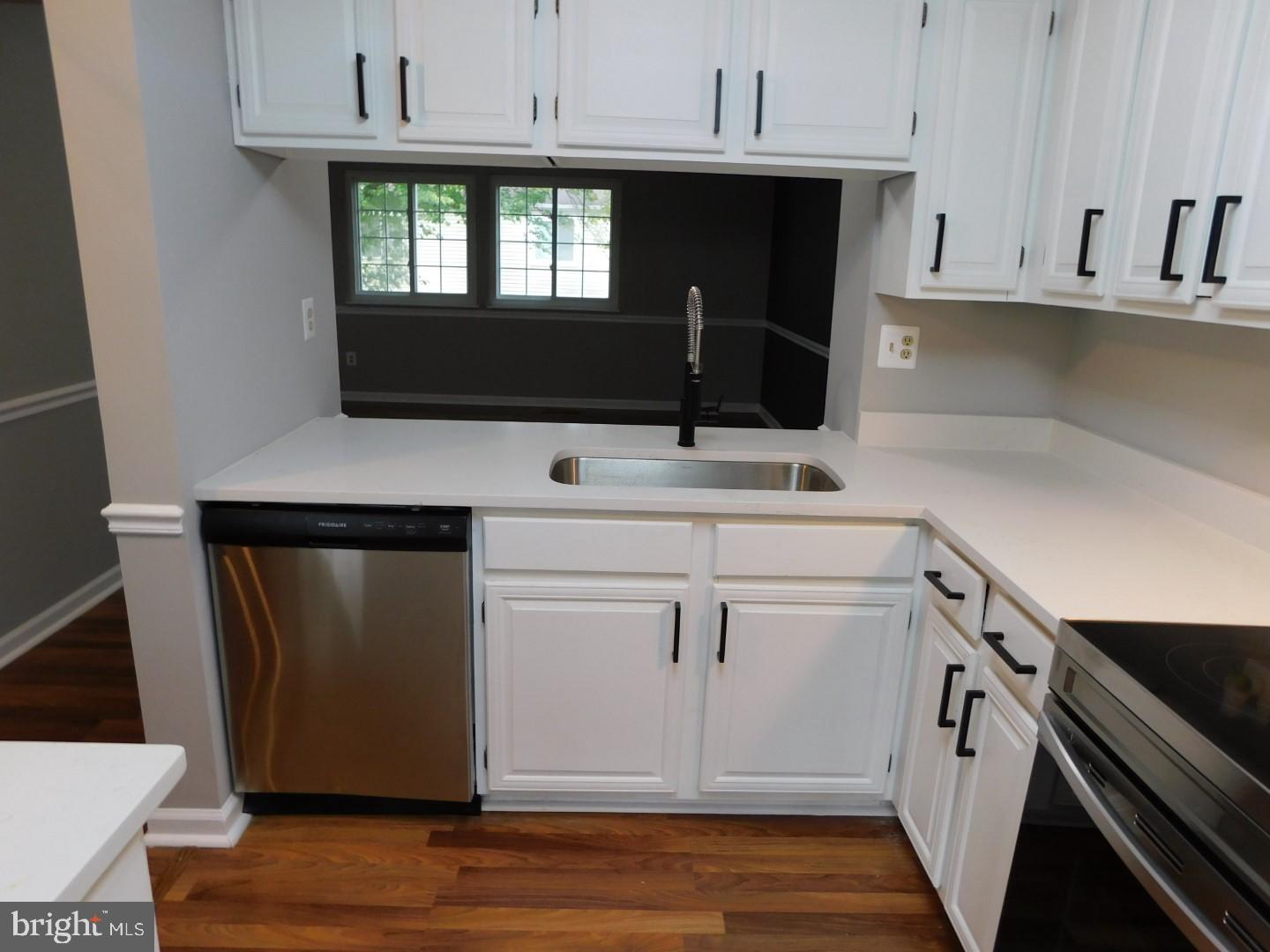 GUNNERS LAKE VILLAGE - Residential