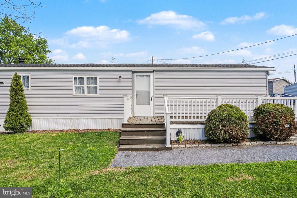 Photo of 326 Don Drive, NEW HOLLAND, PA 17557 (MLS # PALA2087156)