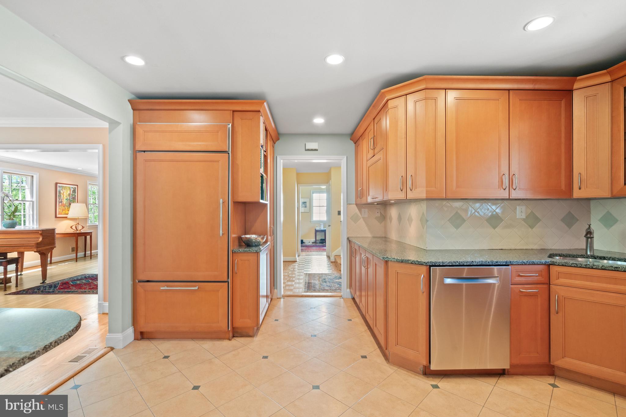 CHEVY CHASE - Residential