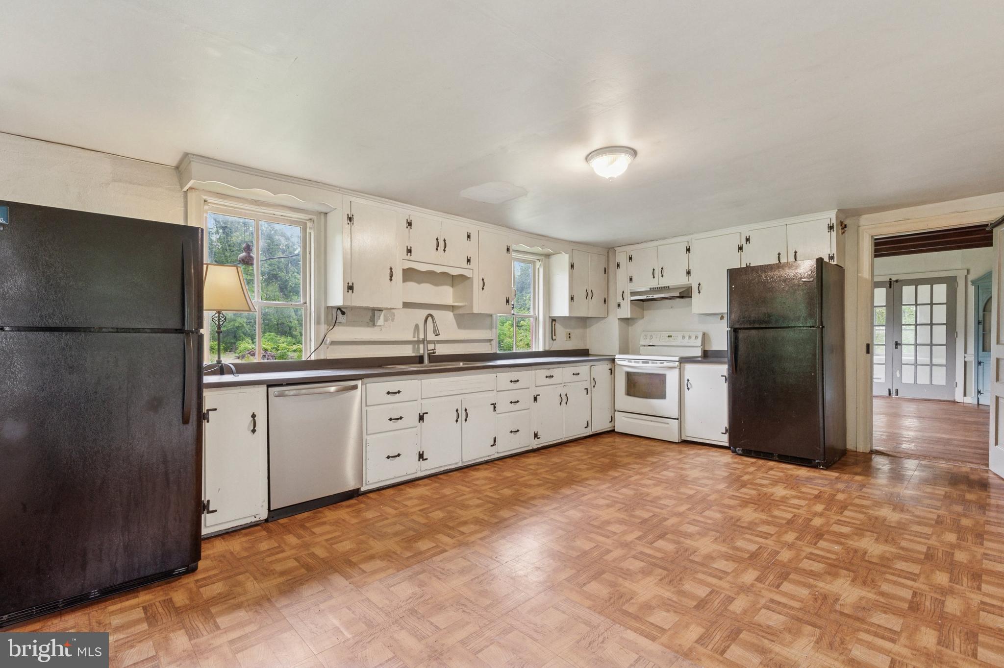 82 WARTMAN ROAD