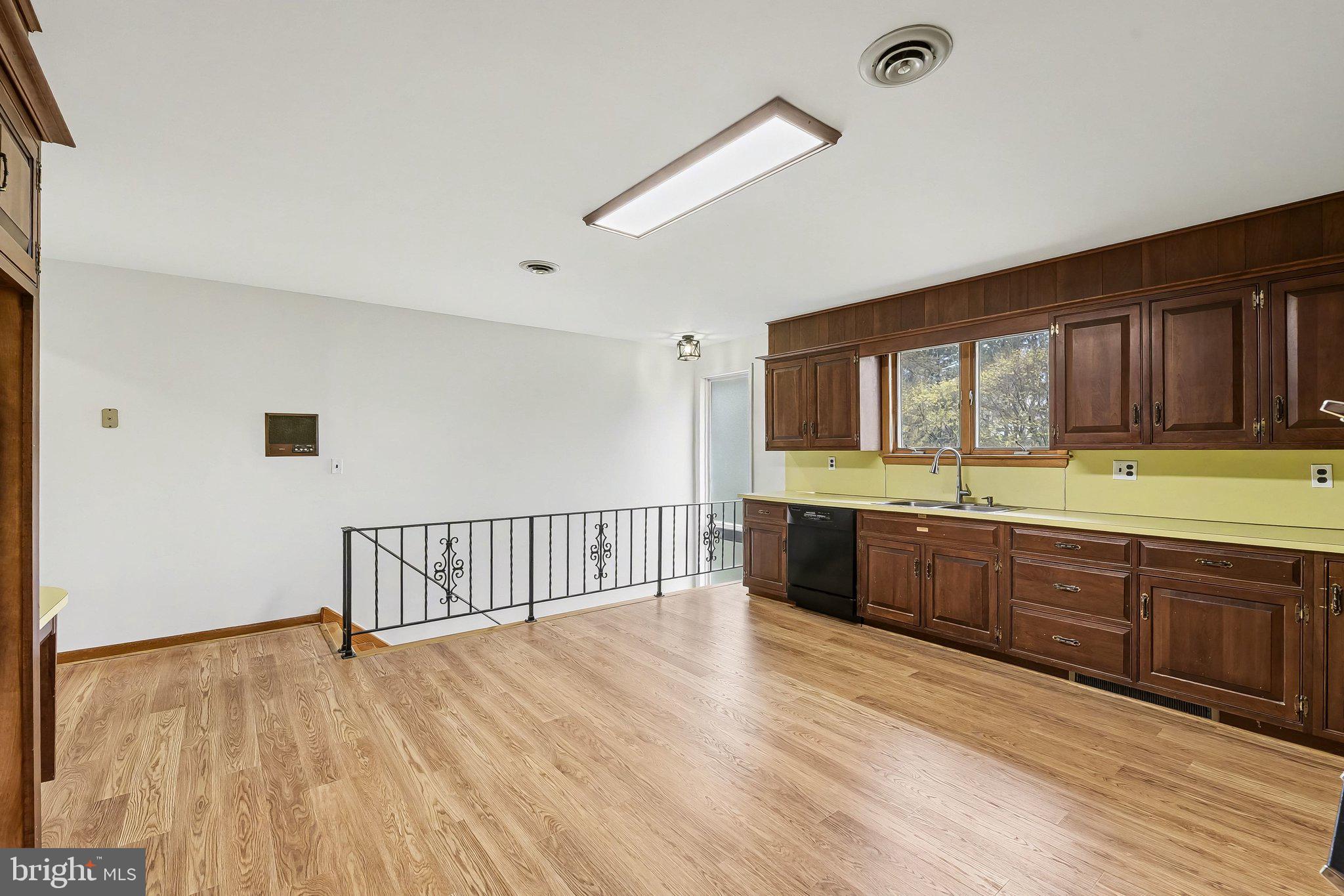 LIBERTY GROVE - Residential