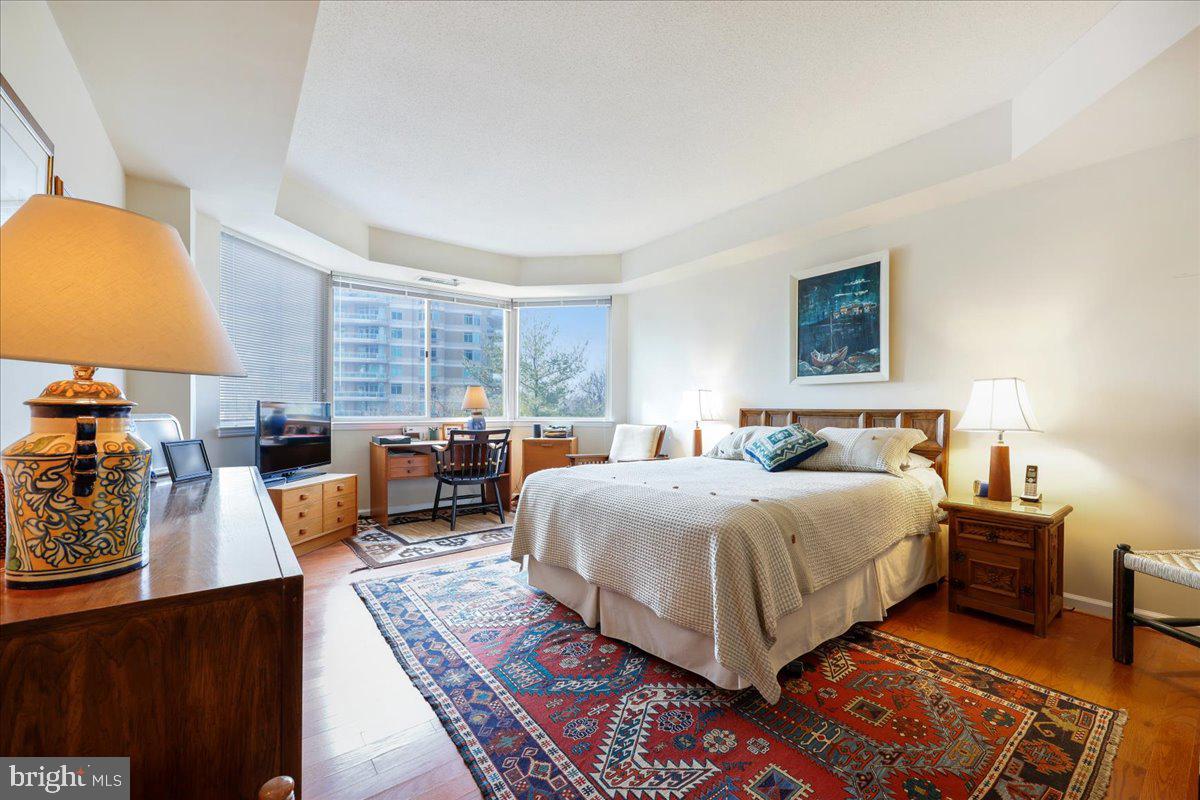 SOMERSET HOUSE - Residential