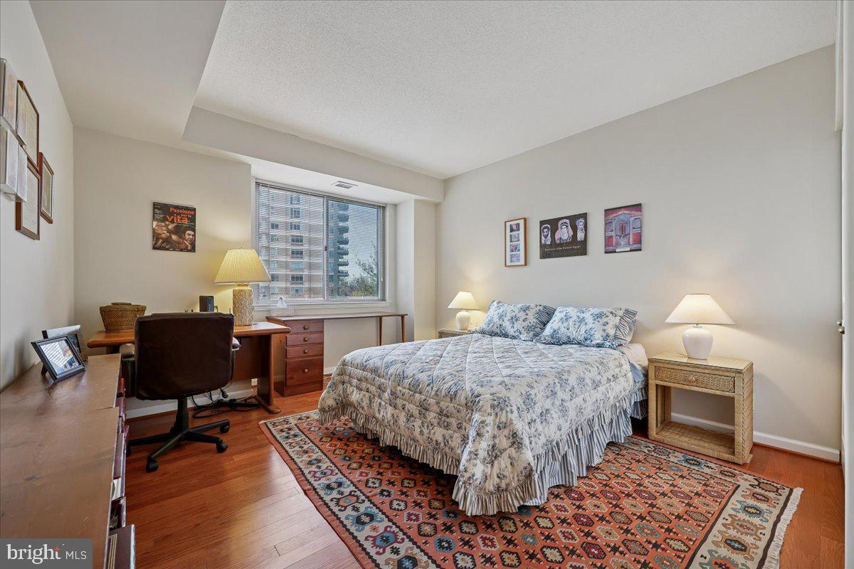 SOMERSET HOUSE - Residential