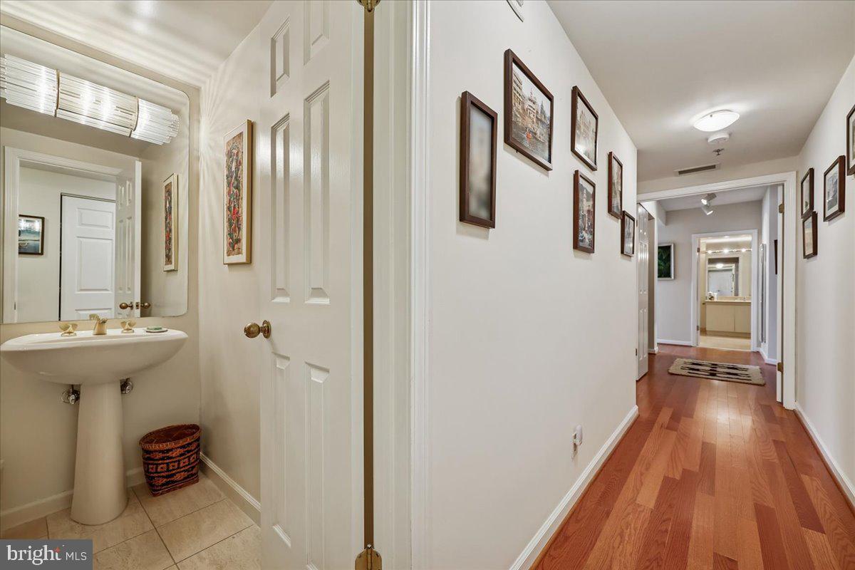 SOMERSET HOUSE - Residential