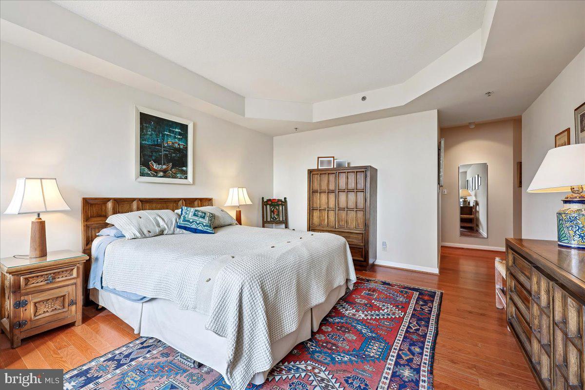 SOMERSET HOUSE - Residential