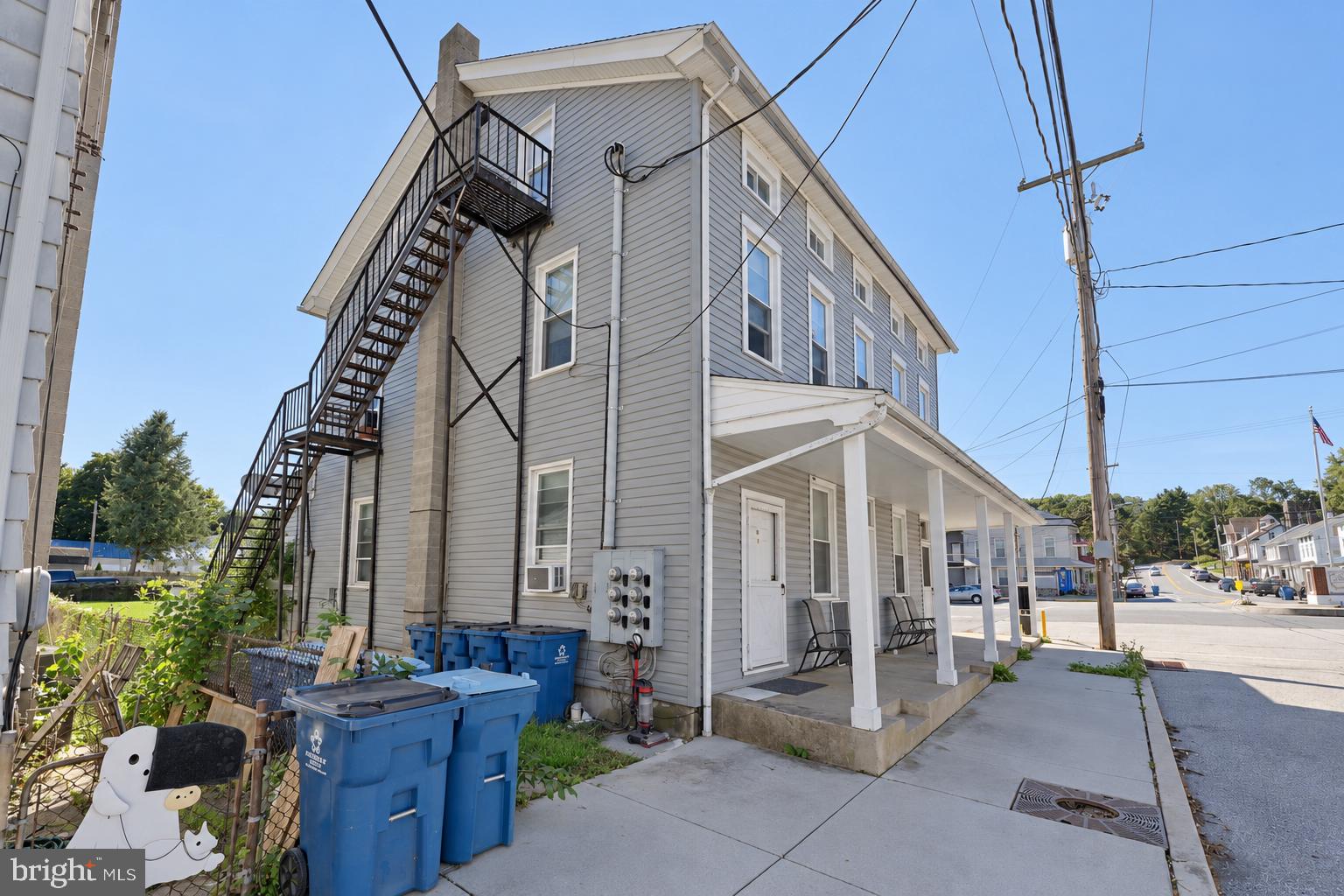 8 E BROADWAY STREET E