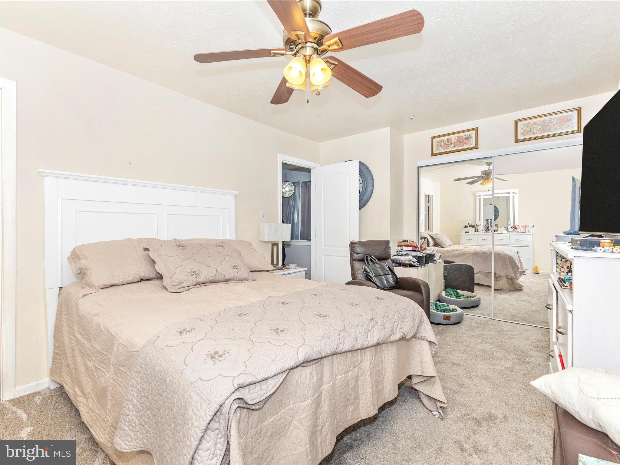 CAPITAL VIEW - Residential