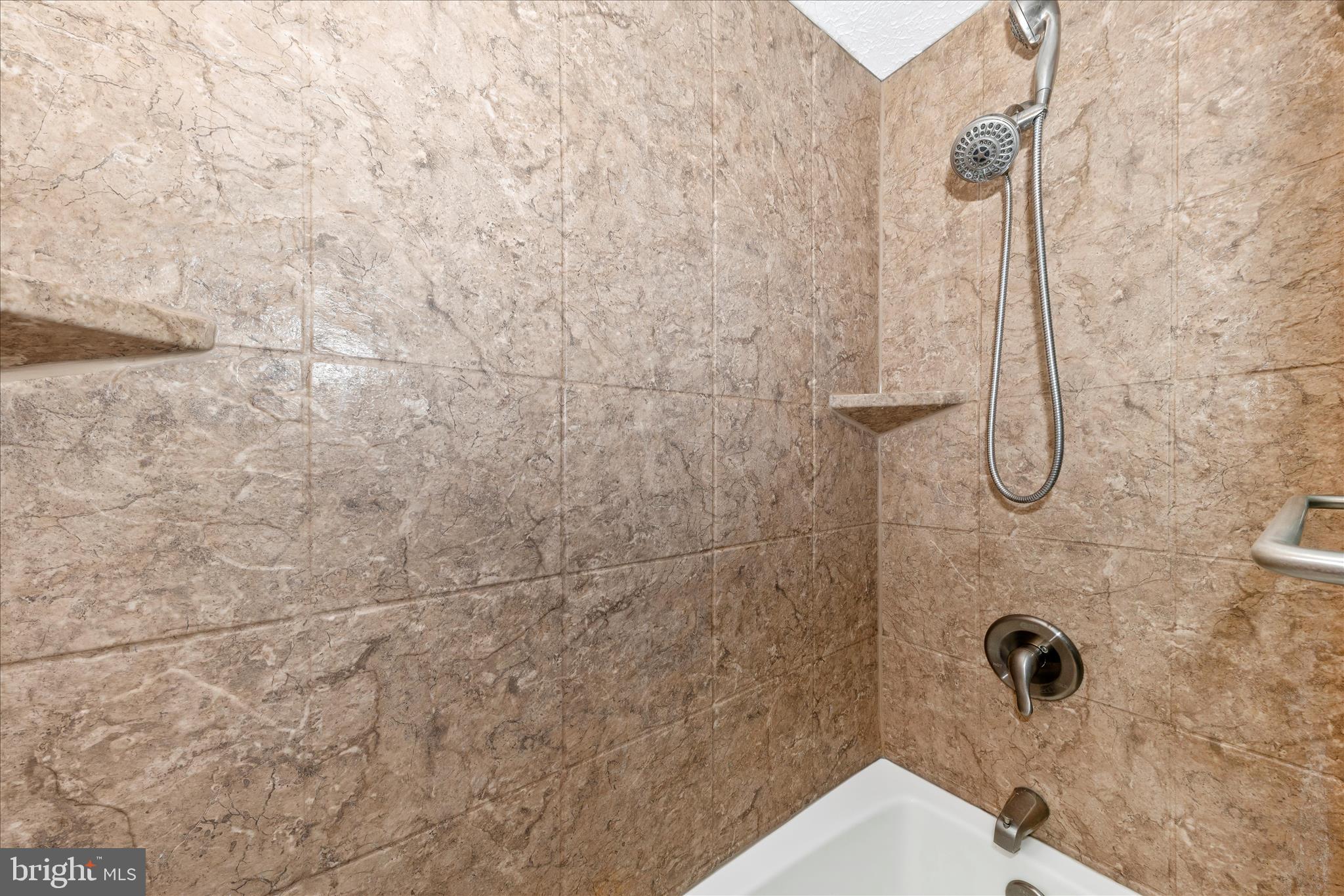 FARMBROOK - Residential