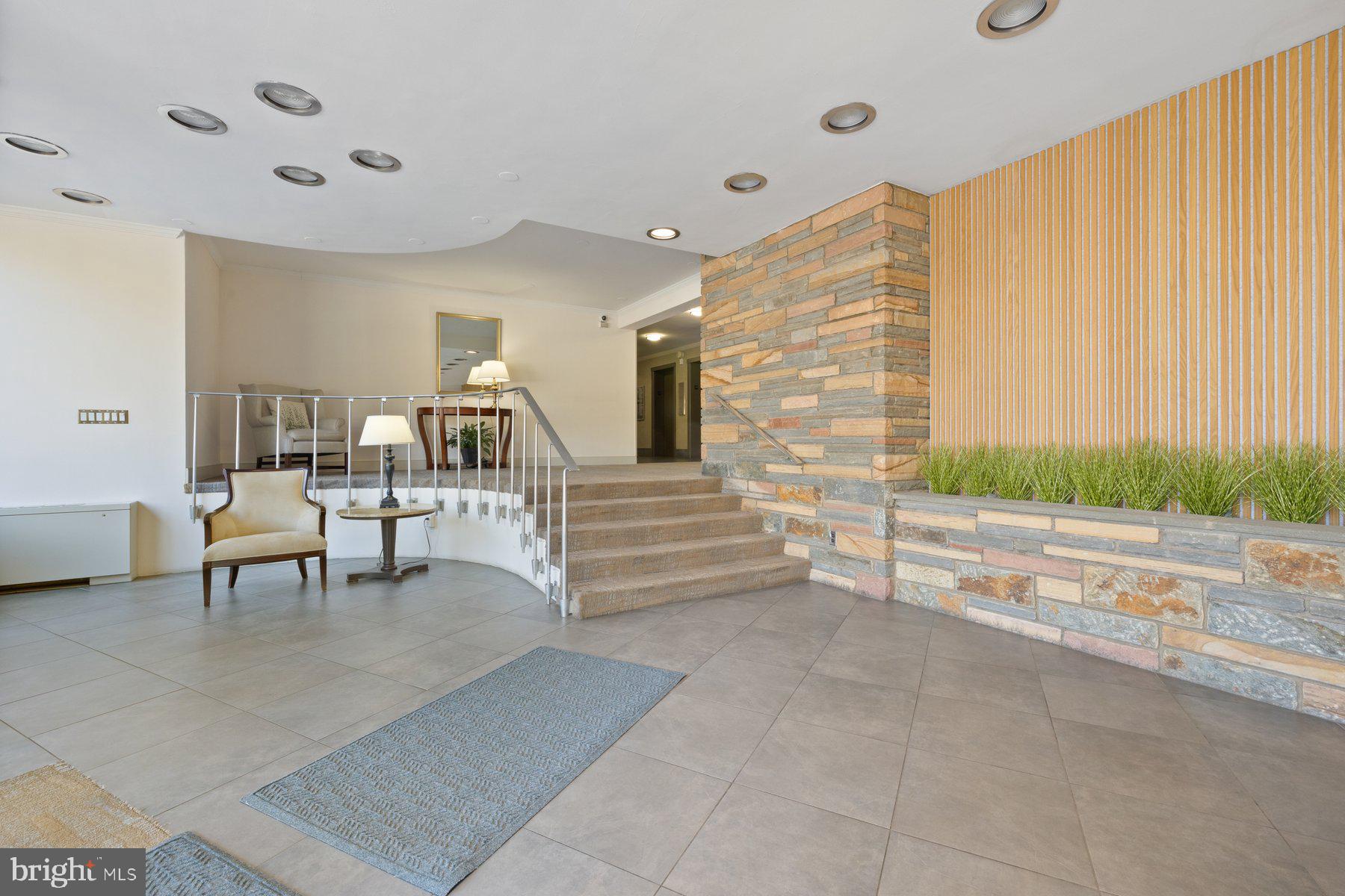 KENWOOD HOUSE - Residential