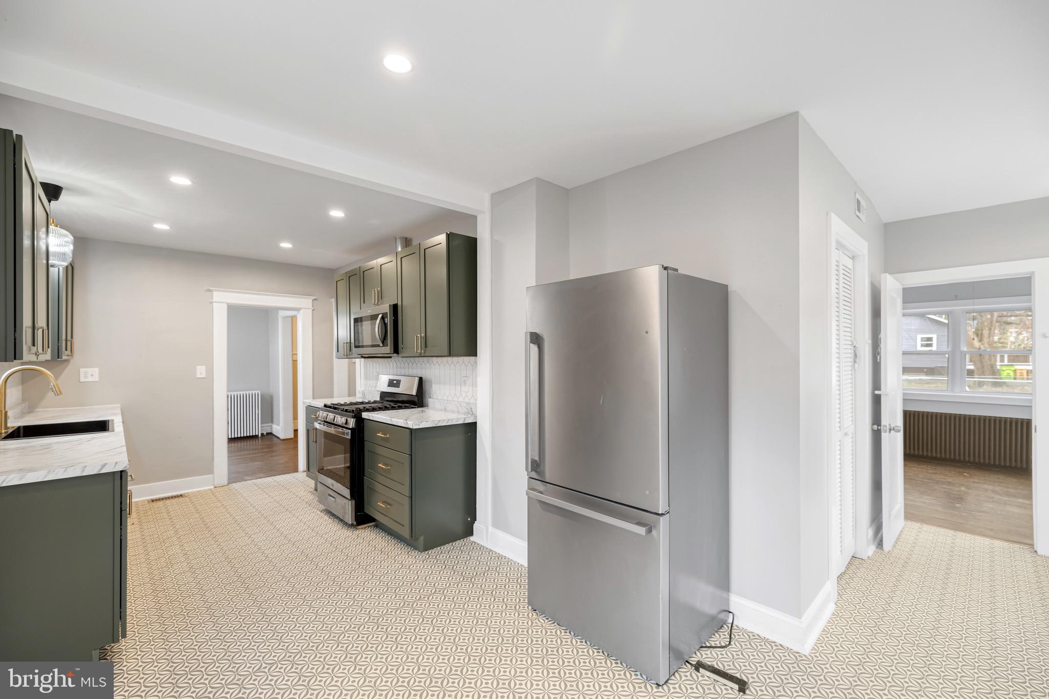 EDMONSTON - Residential Lease