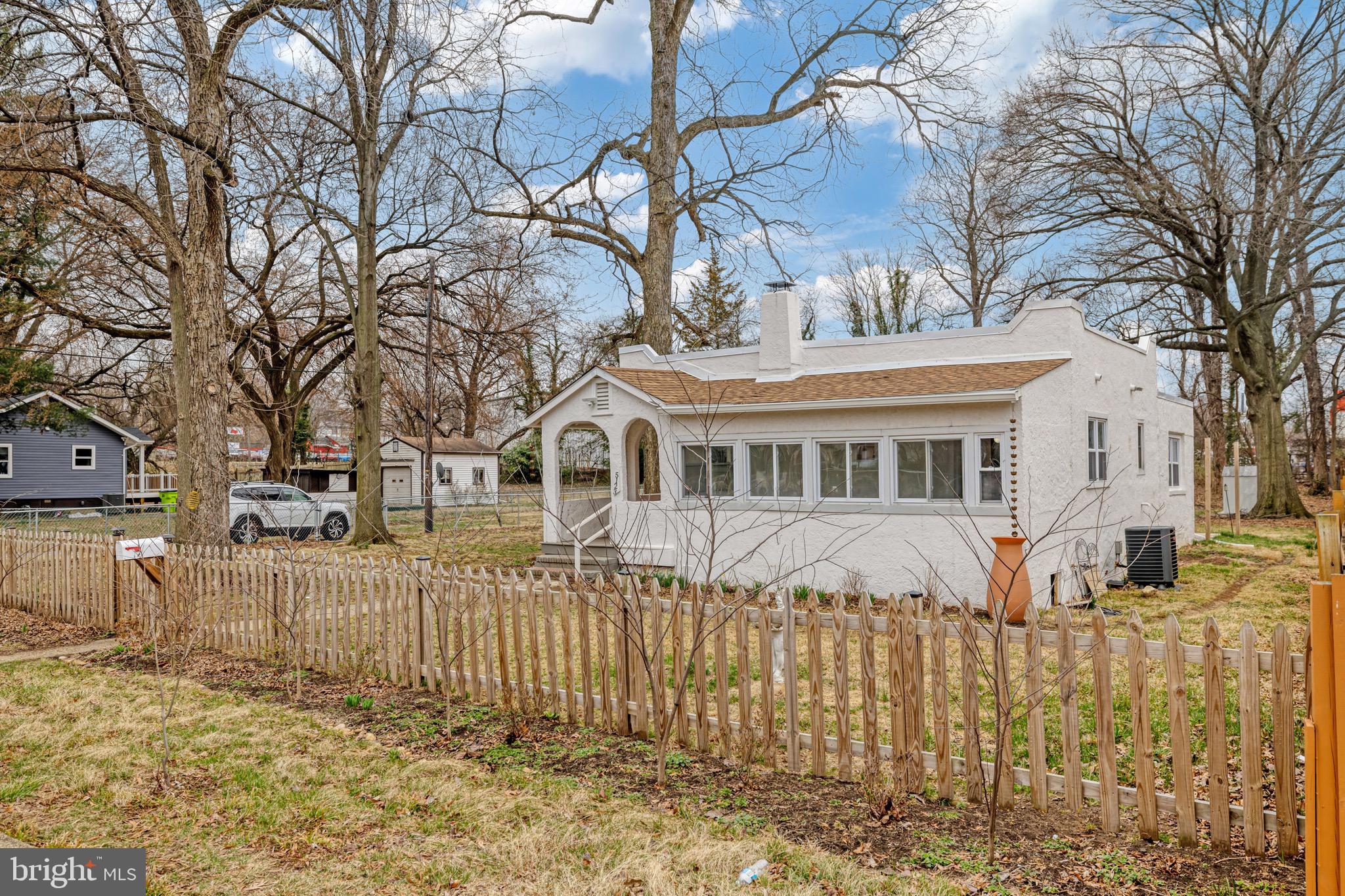 EDMONSTON - Residential Lease