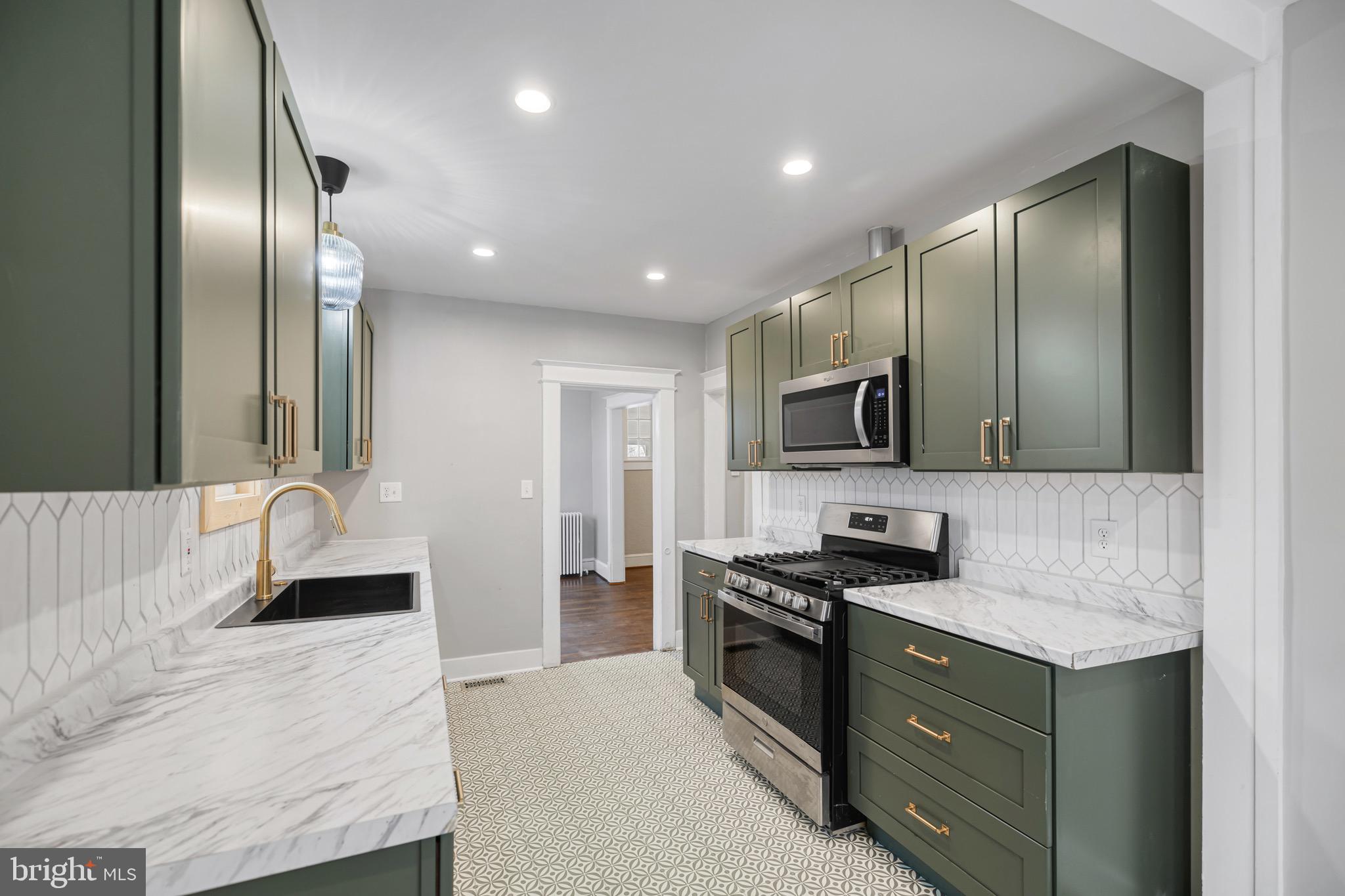 EDMONSTON - Residential Lease