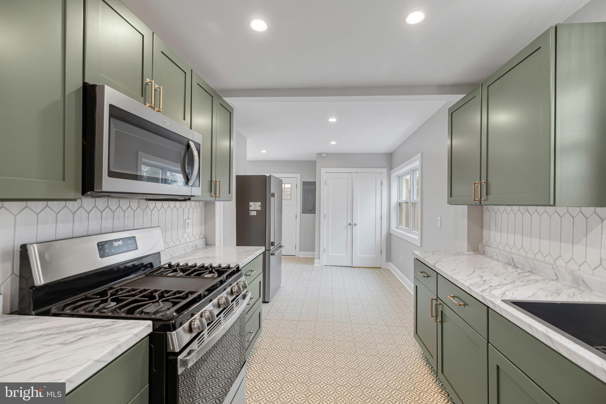 EDMONSTON - Residential Lease