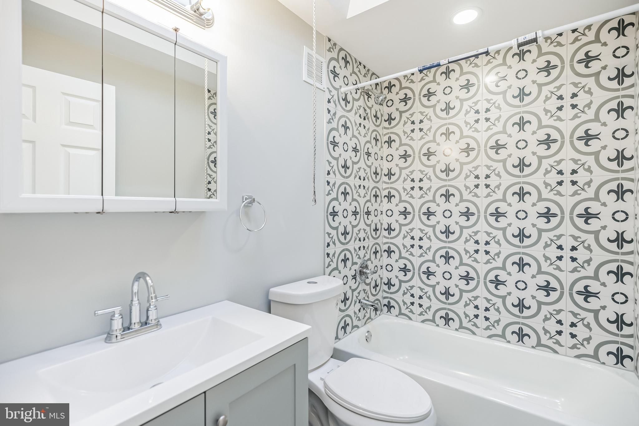MAYFAIR - Residential