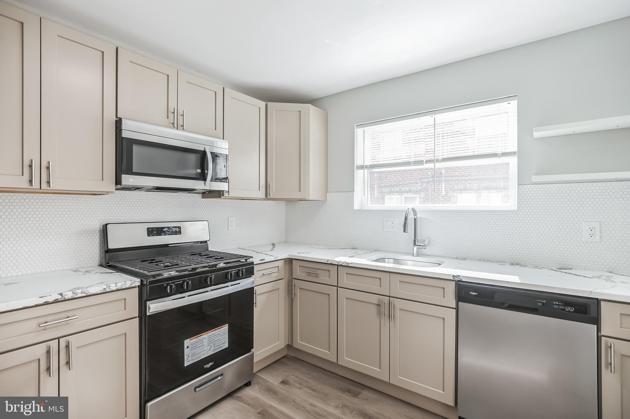 MAYFAIR - Residential