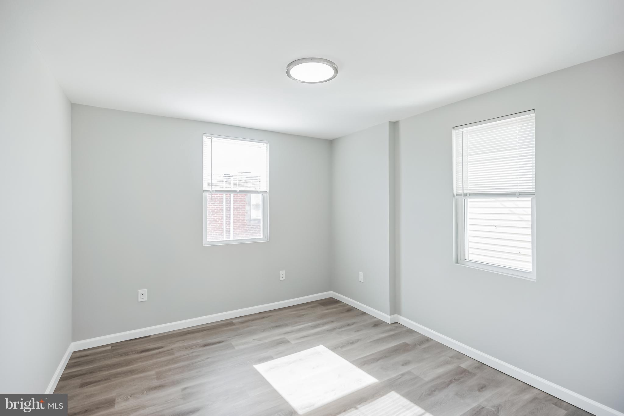 MAYFAIR - Residential