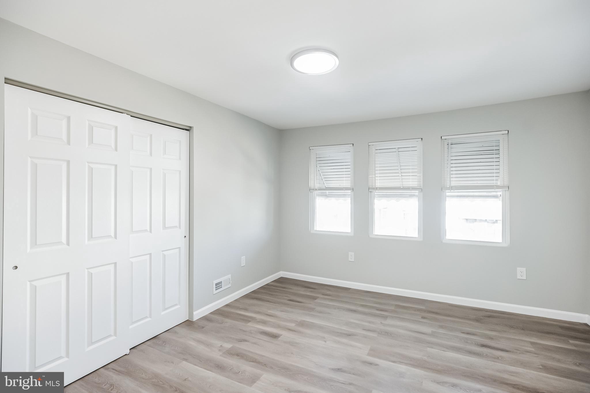 MAYFAIR - Residential