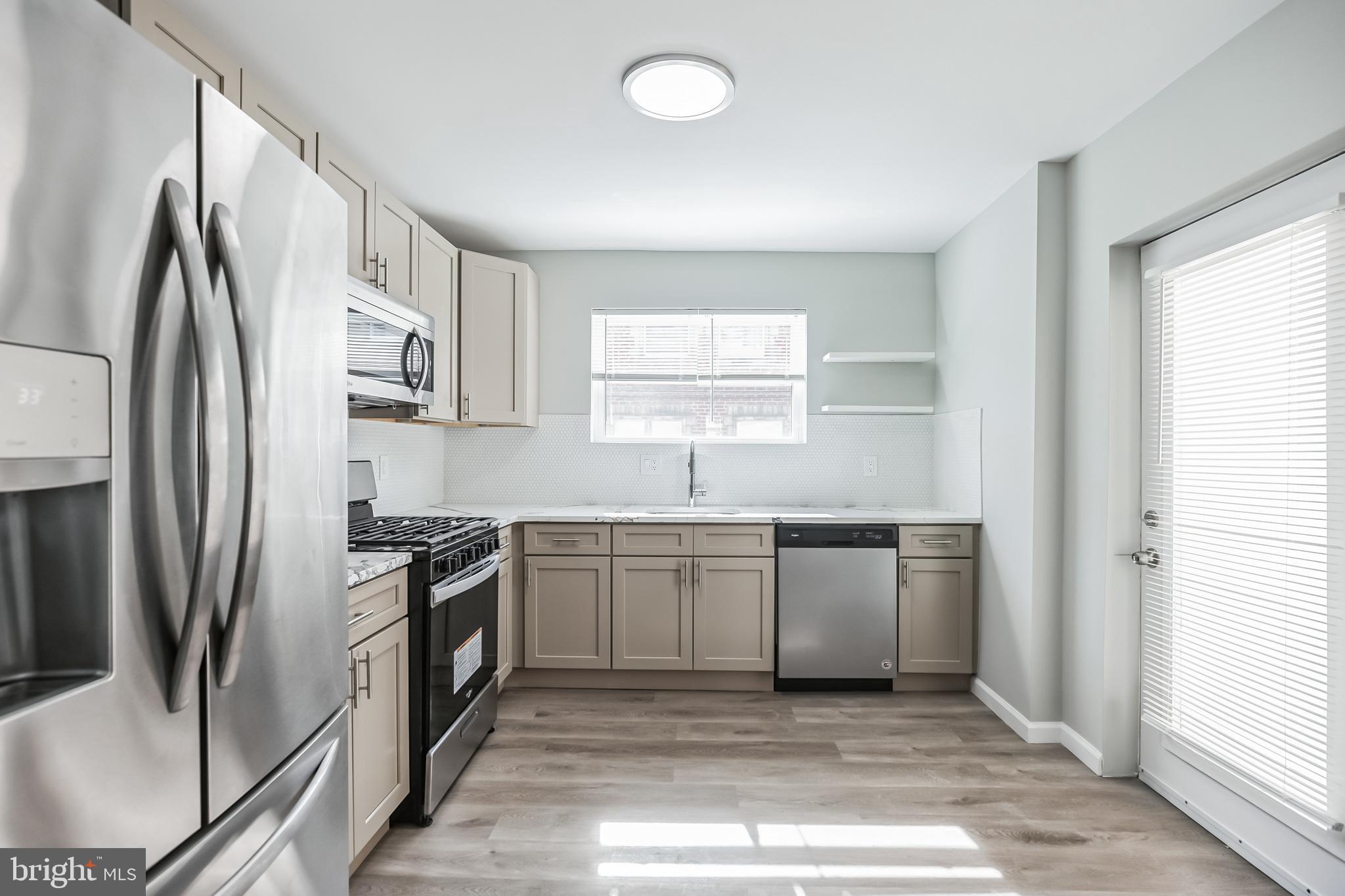 MAYFAIR - Residential
