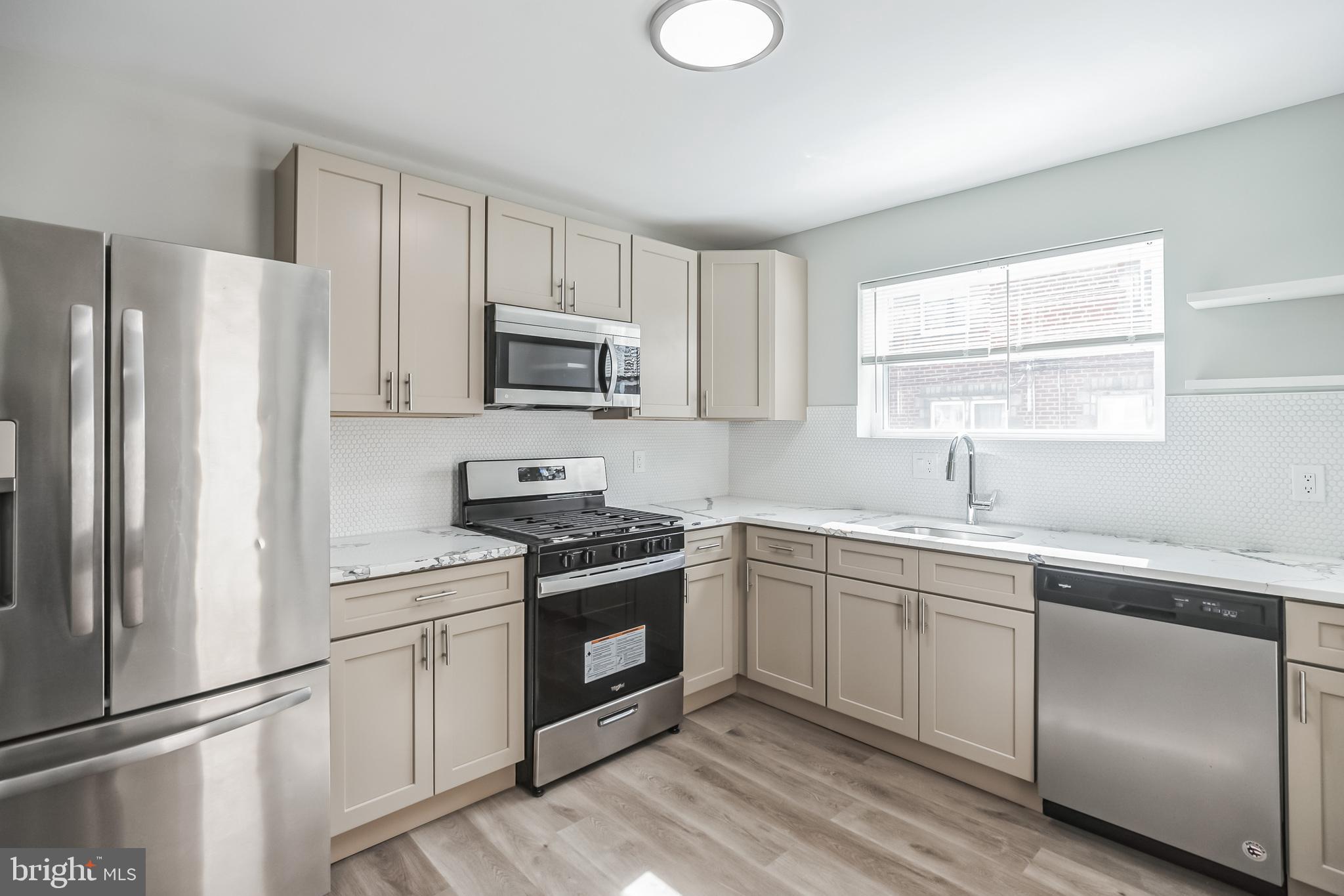 MAYFAIR - Residential