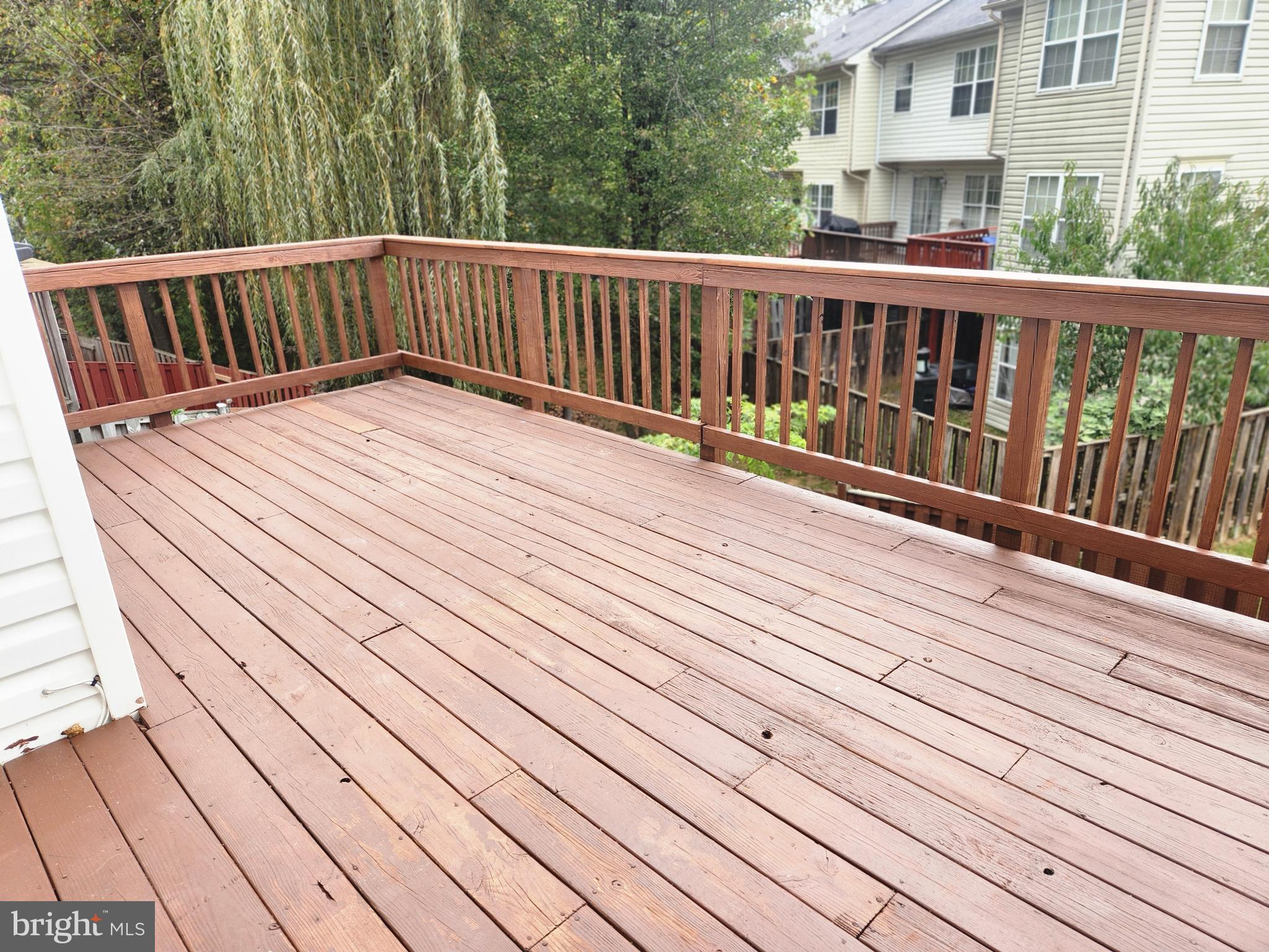 LAKECREST - Residential Lease