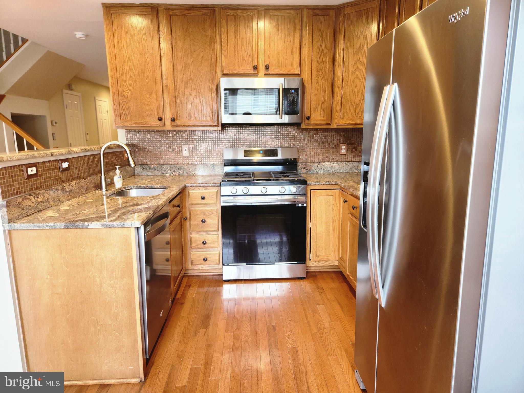 LAKECREST - Residential Lease