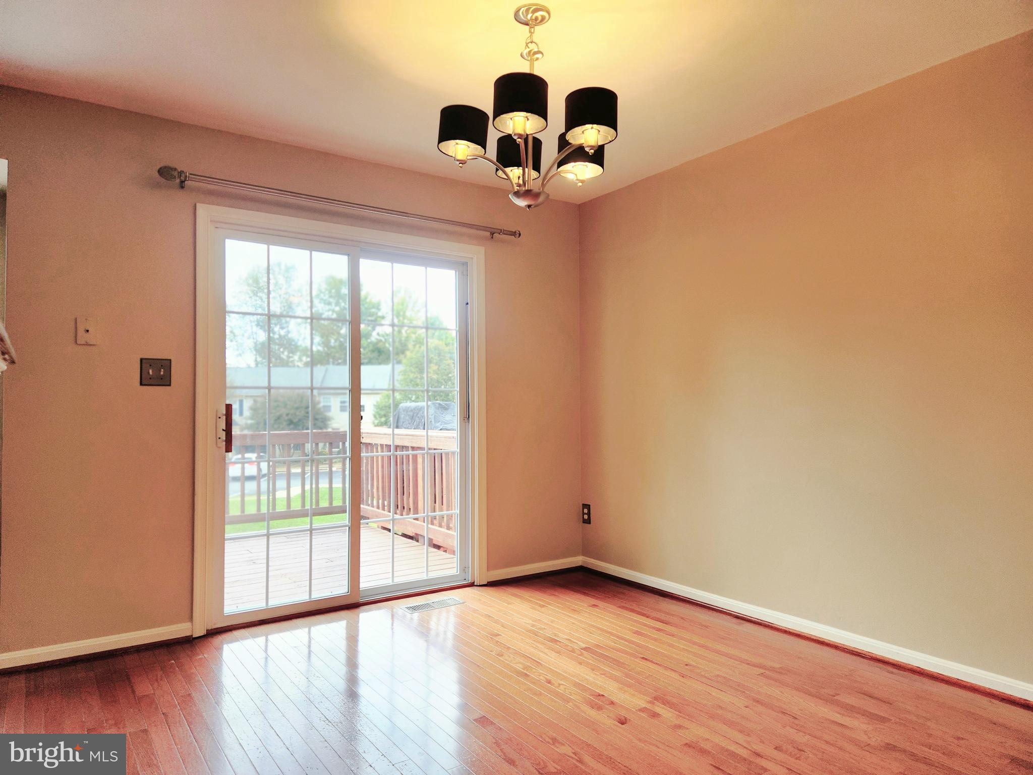 LAKECREST - Residential Lease