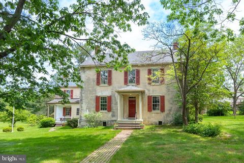 Photo of 155 Gamber Lane, LANCASTER, PA 17603 (MLS # PALA2070584)