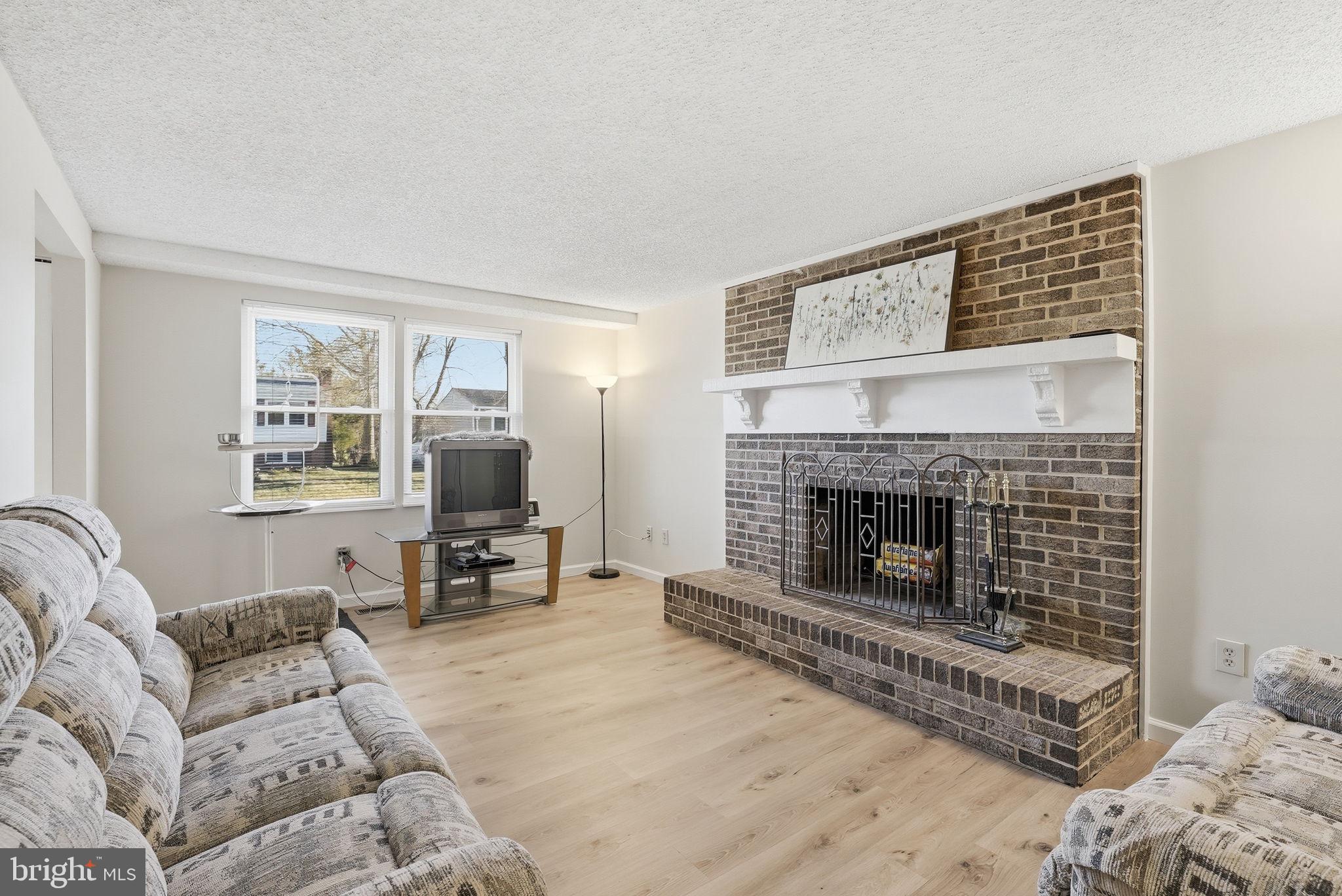 7905 STEADMAN STREET