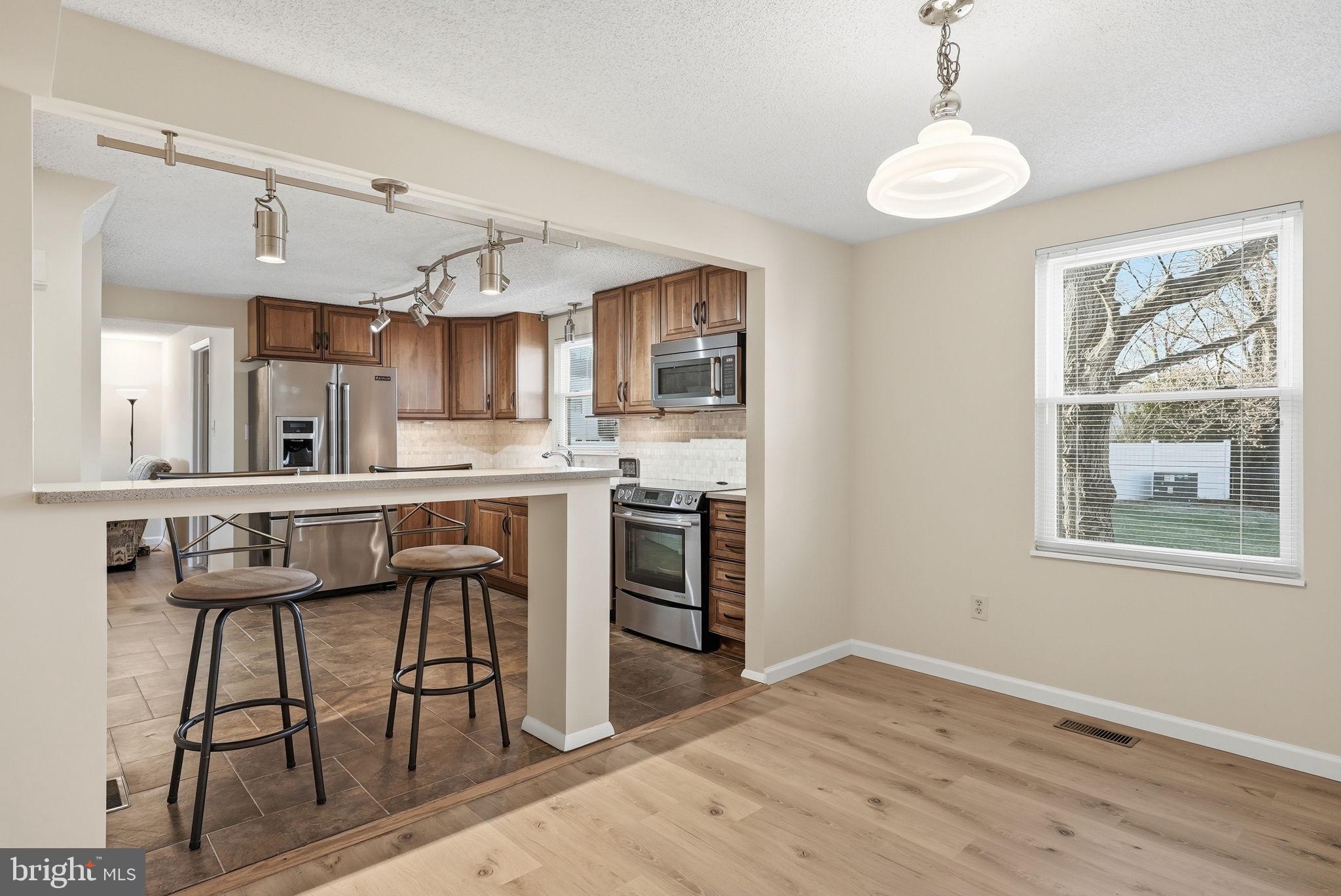 7905 STEADMAN STREET